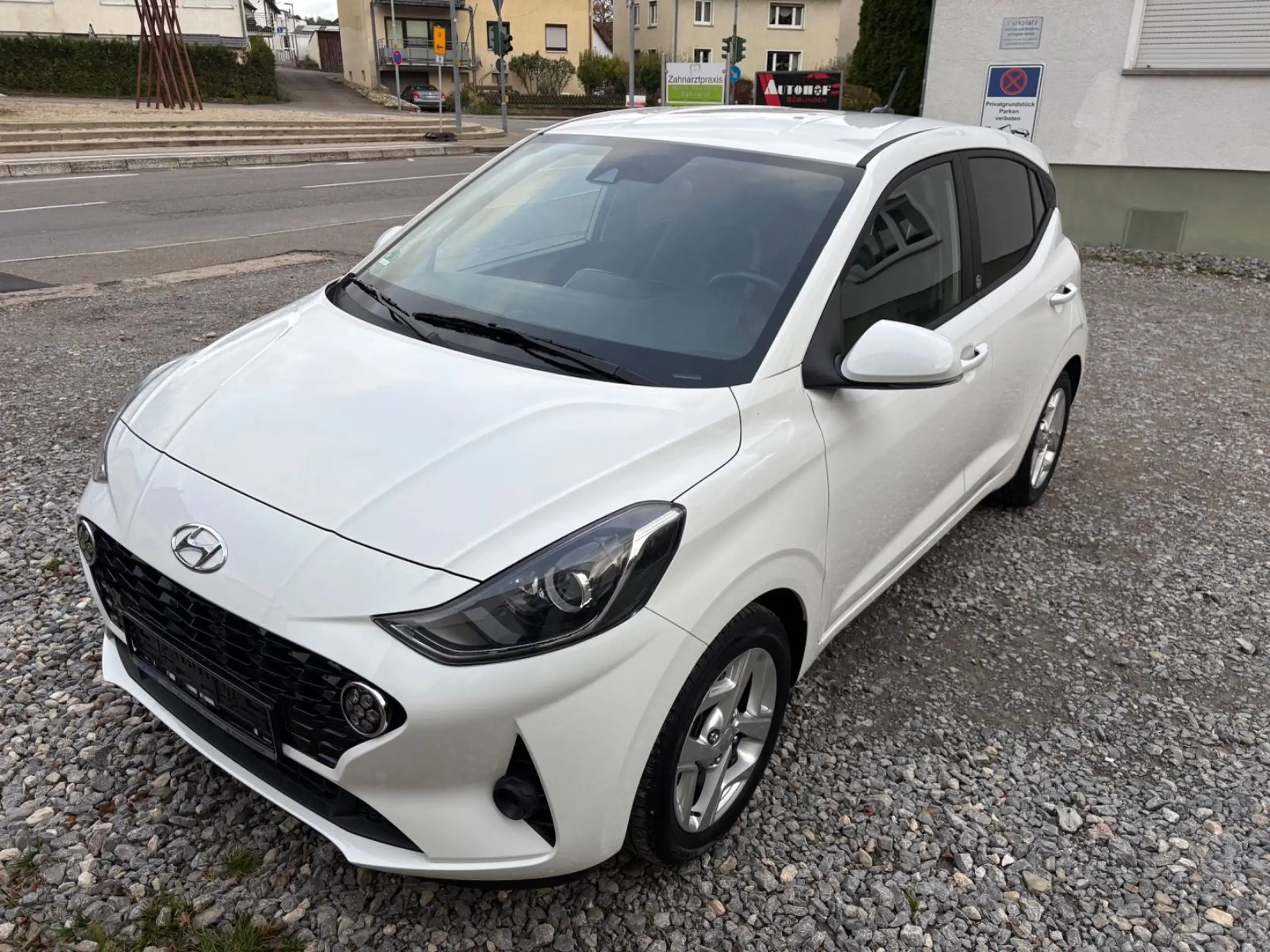 Hyundai - i10