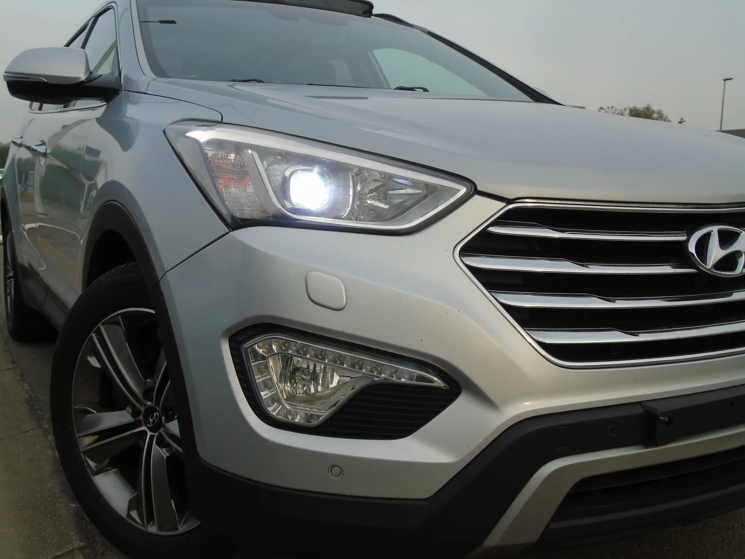 Hyundai - Grand Santa Fe