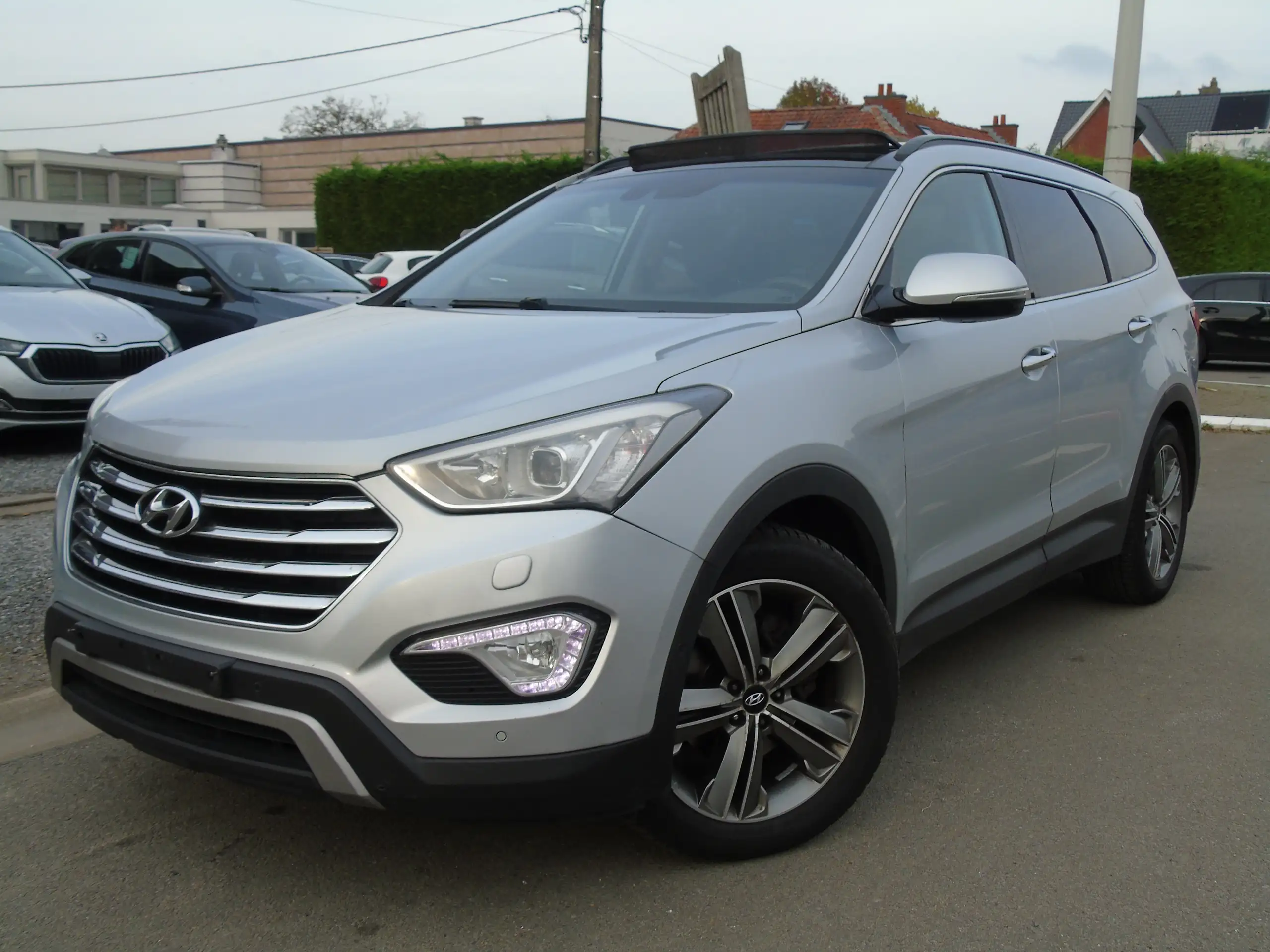 Hyundai - Grand Santa Fe