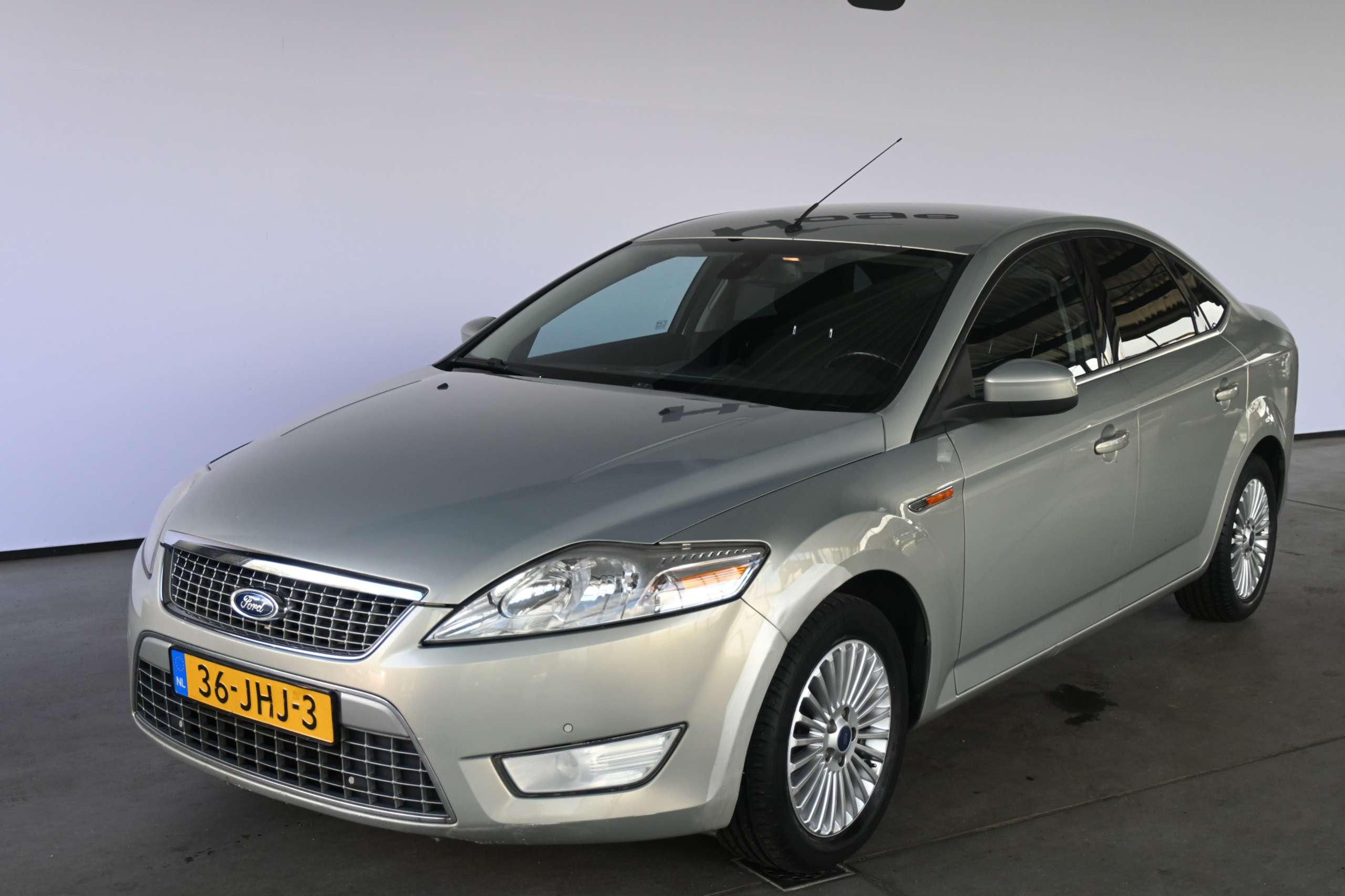 Ford - Mondeo