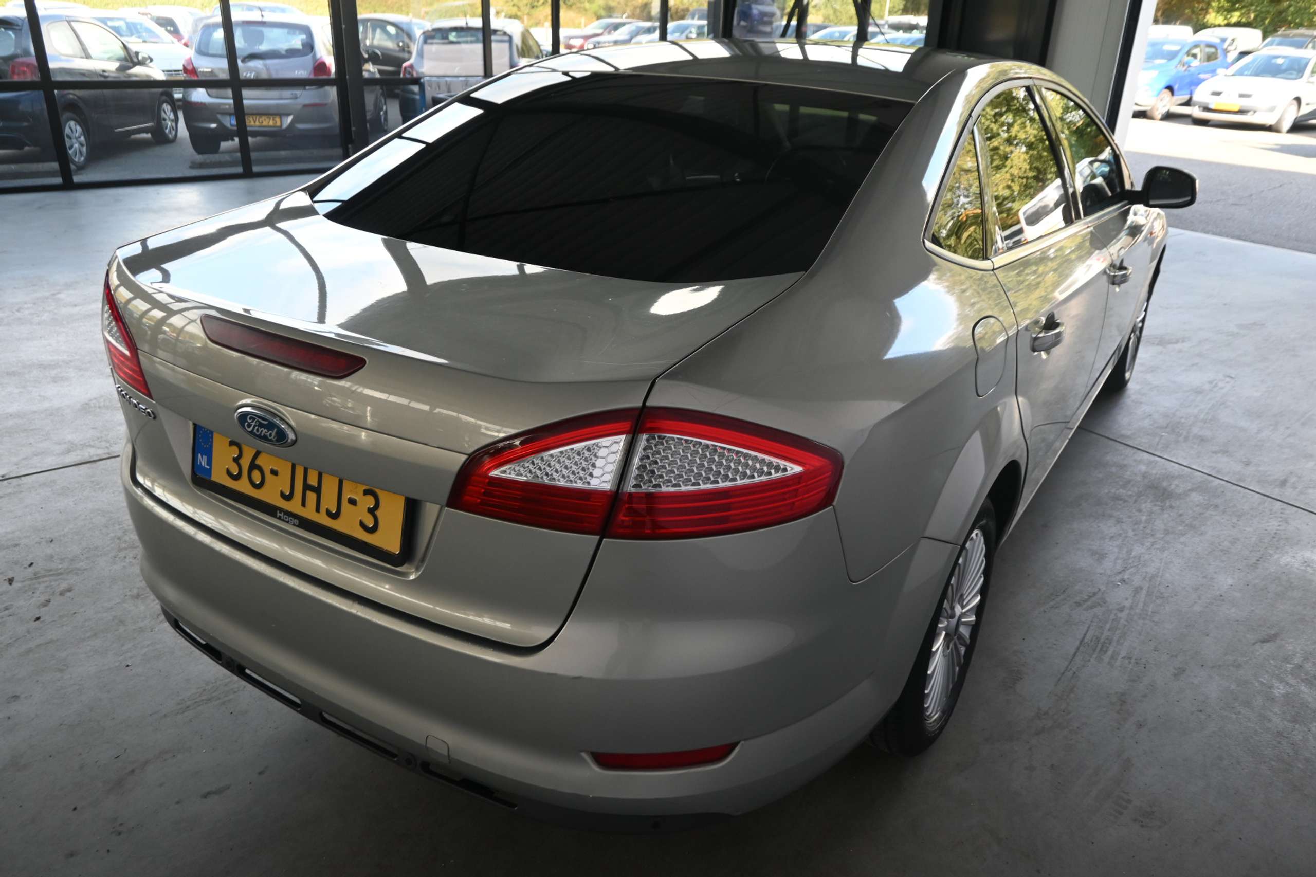 Ford - Mondeo