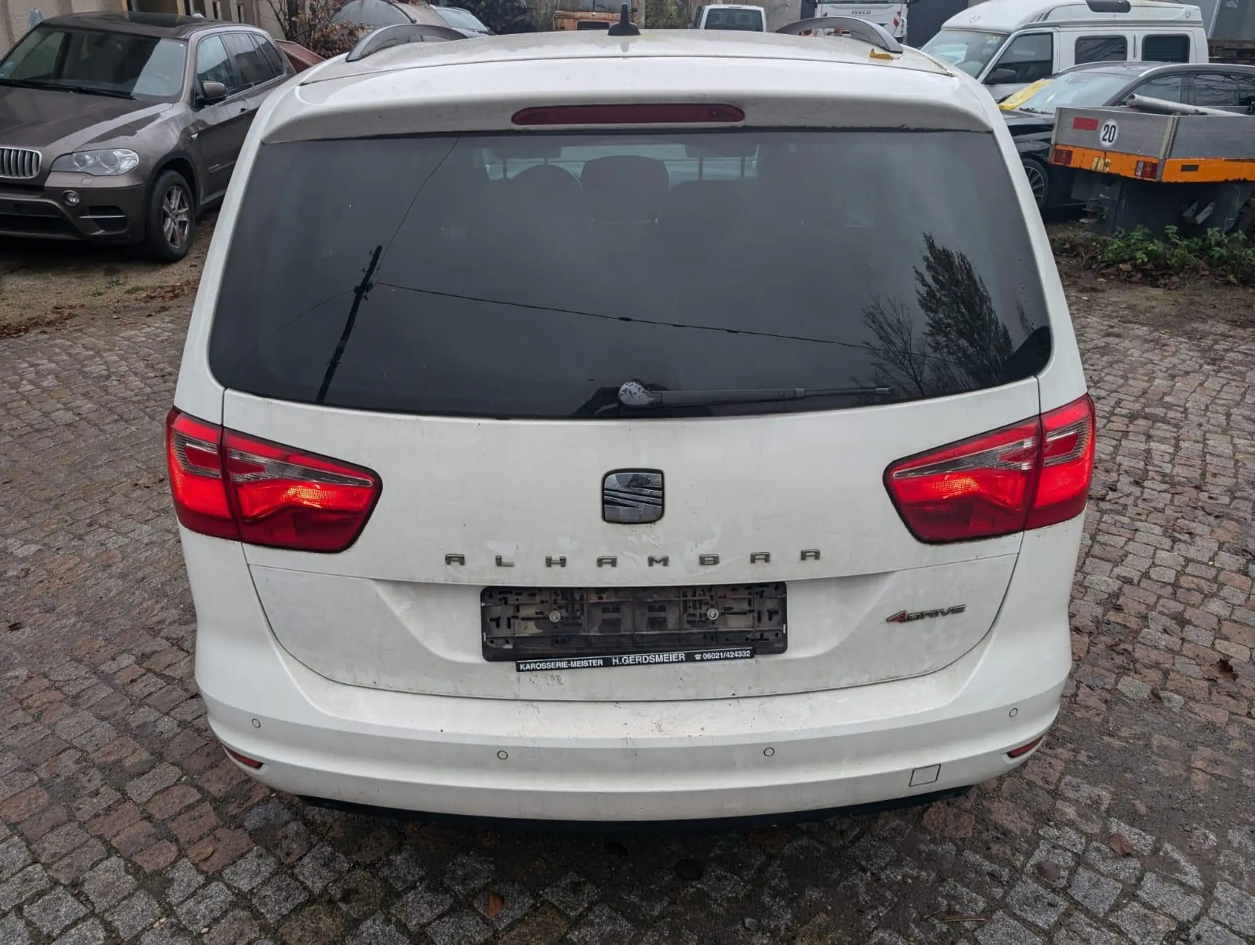 SEAT - Alhambra