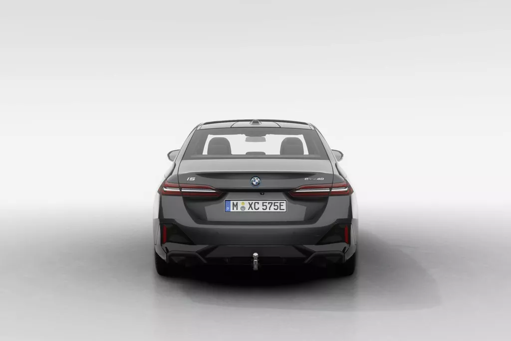 BMW - i5