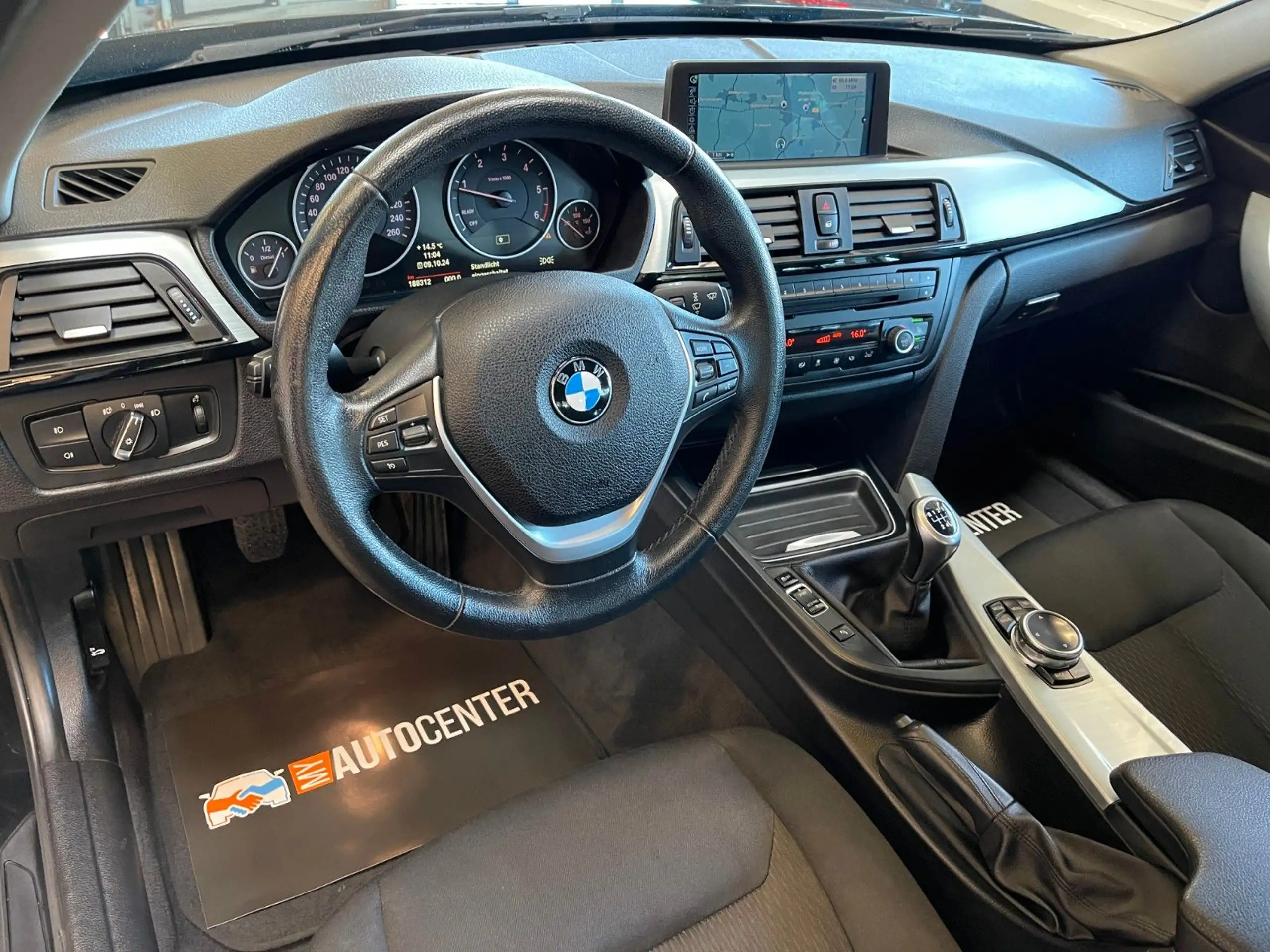 BMW - 318