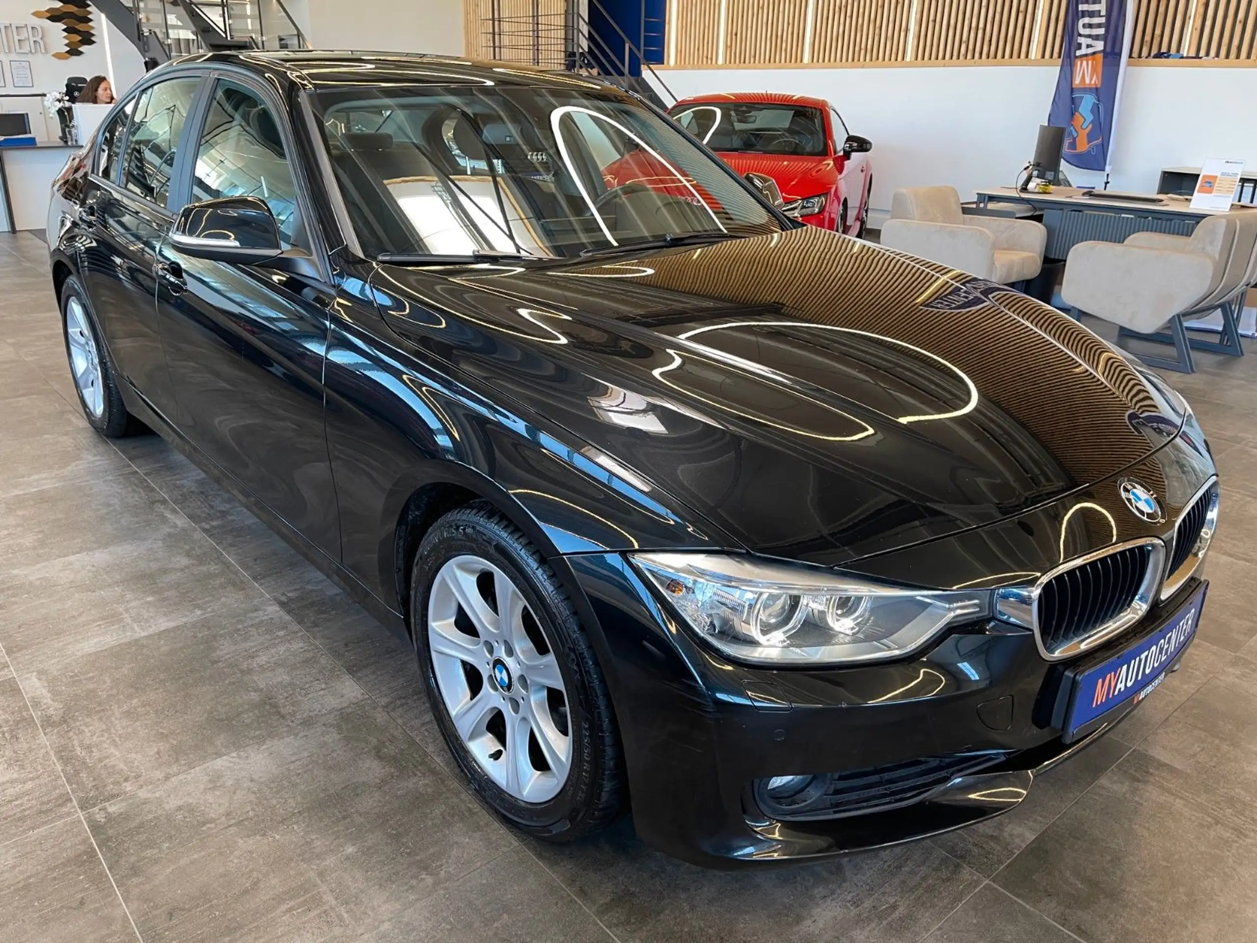 BMW - 318