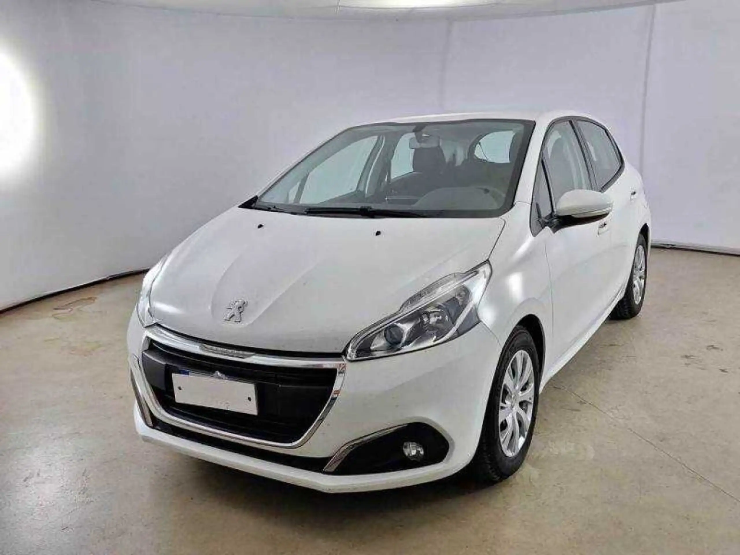 Peugeot - 208