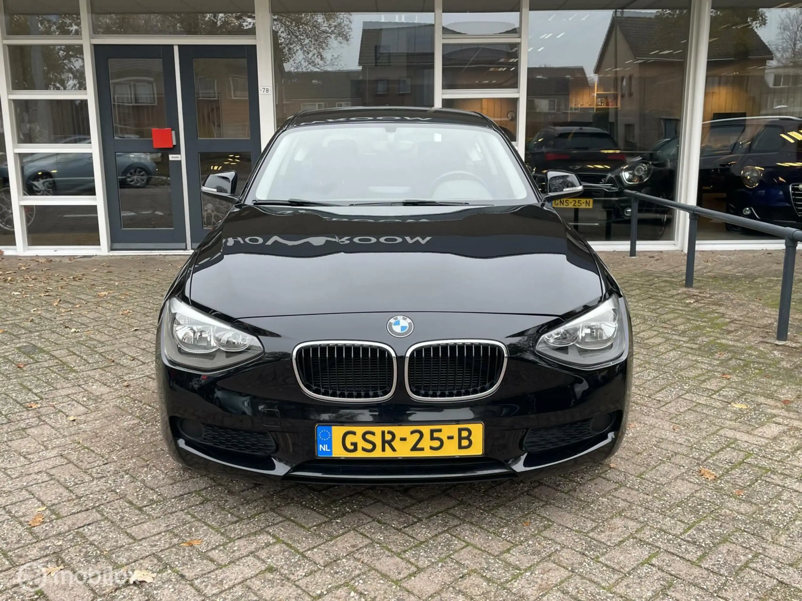 BMW - 114