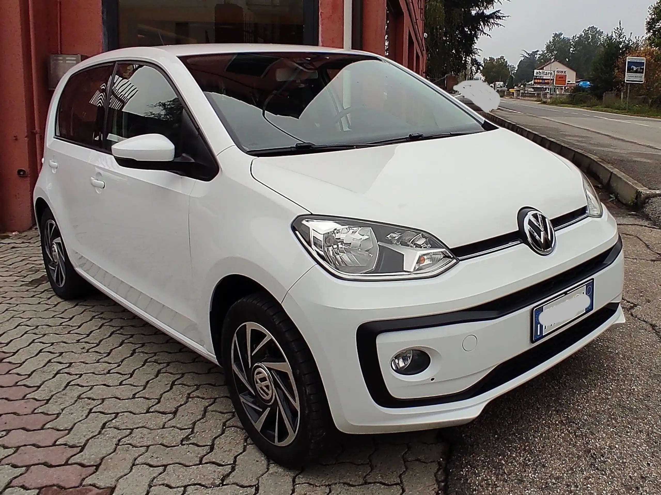 Volkswagen - up!