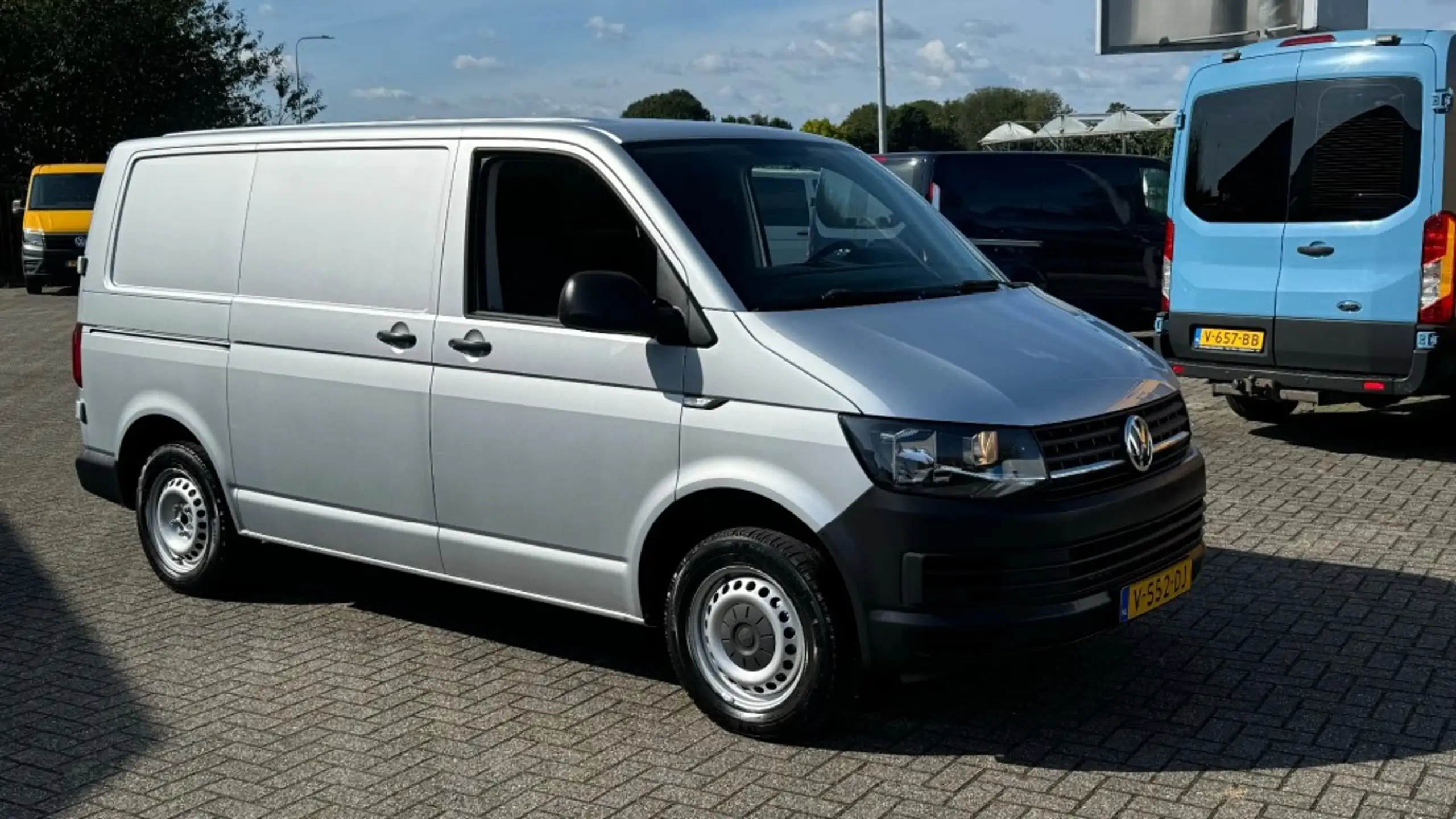 Volkswagen - Transporter