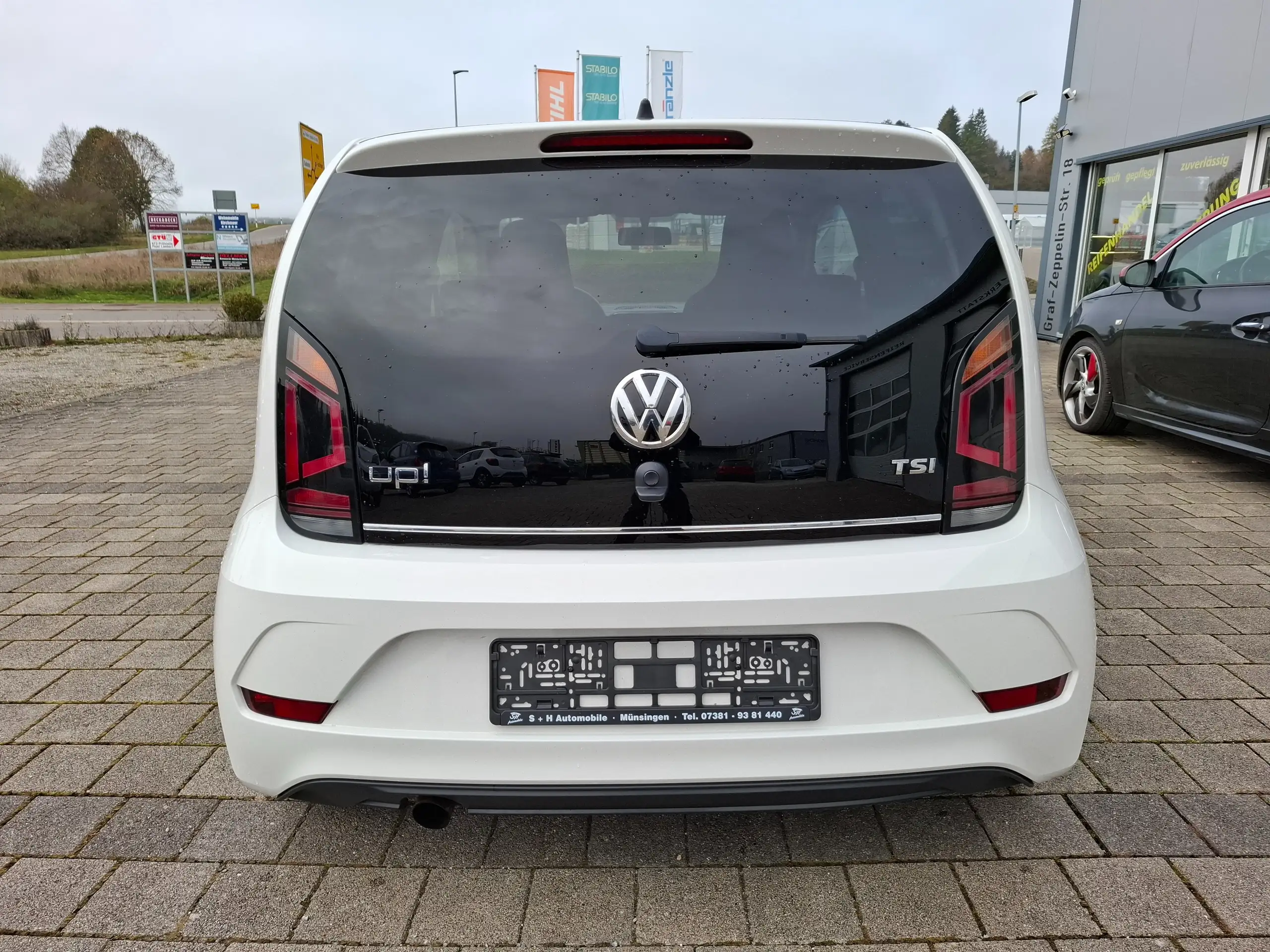 Volkswagen - up!