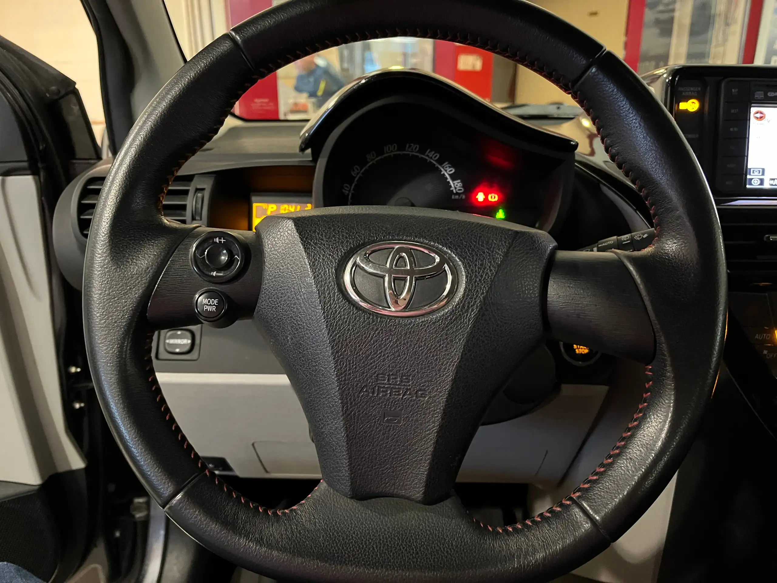 Toyota - iQ