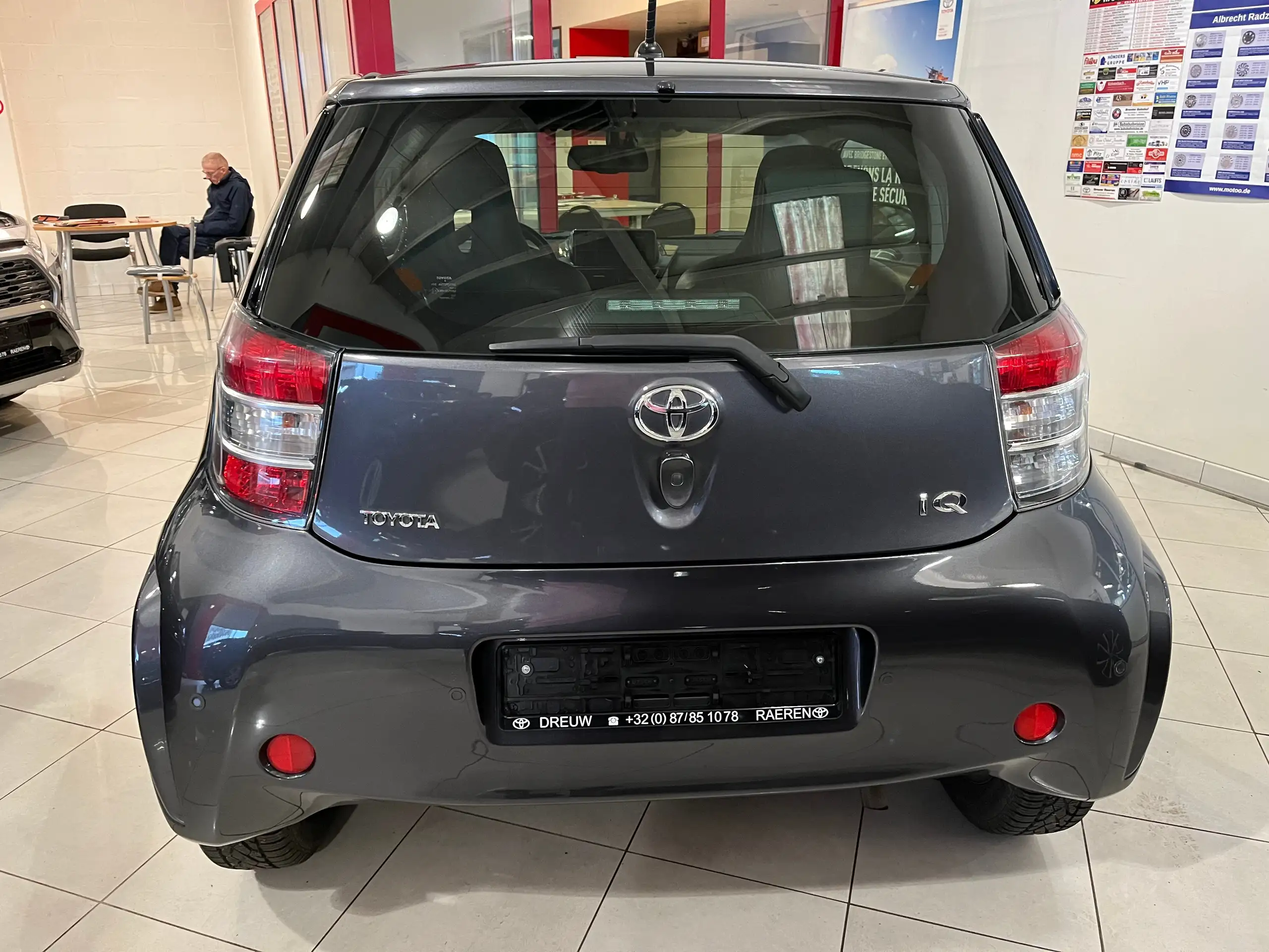 Toyota - iQ