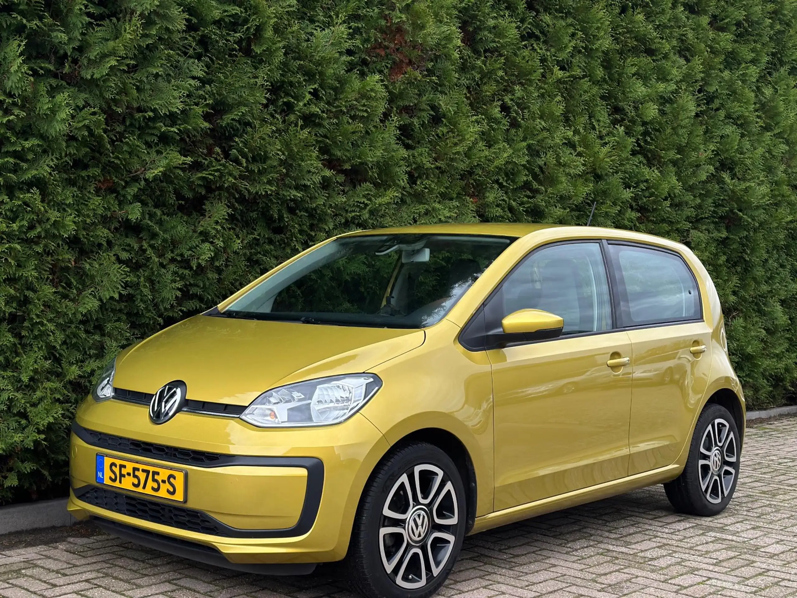 Volkswagen - up!