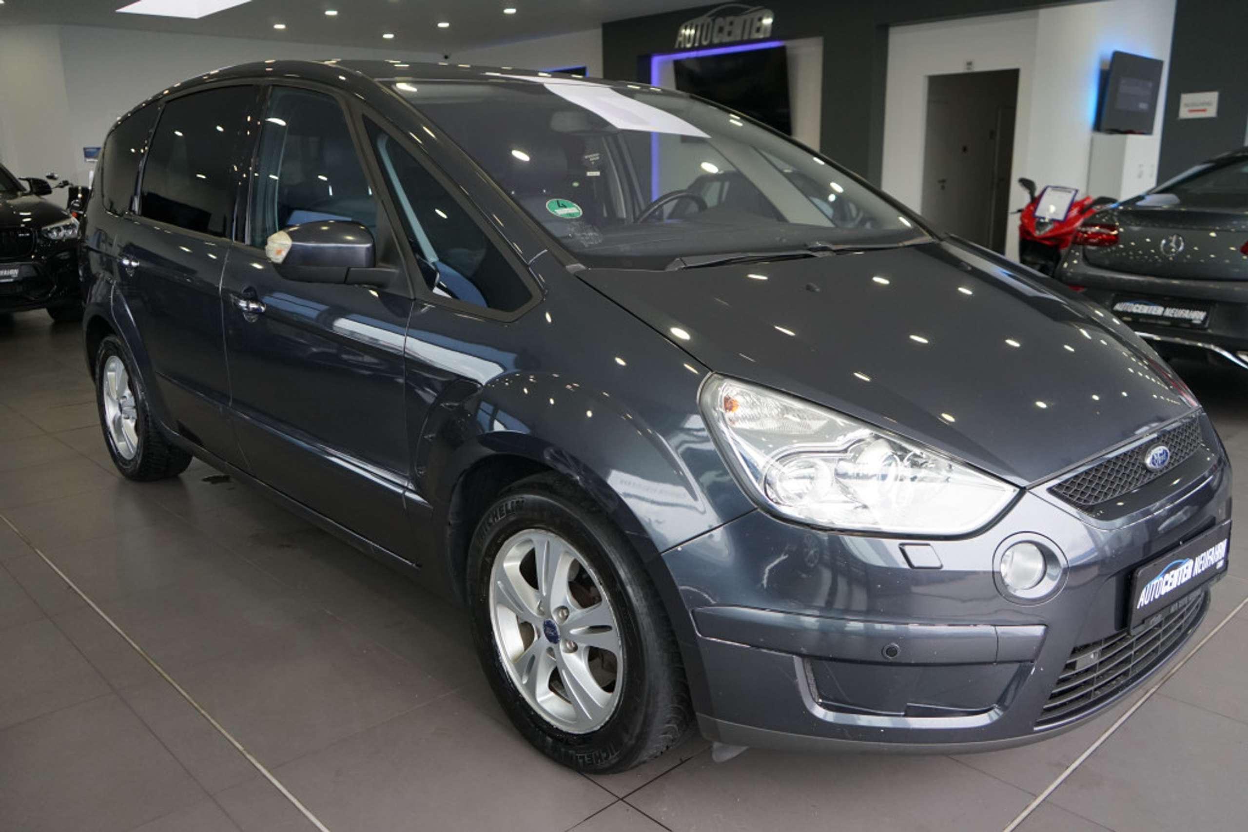 Ford - S-Max