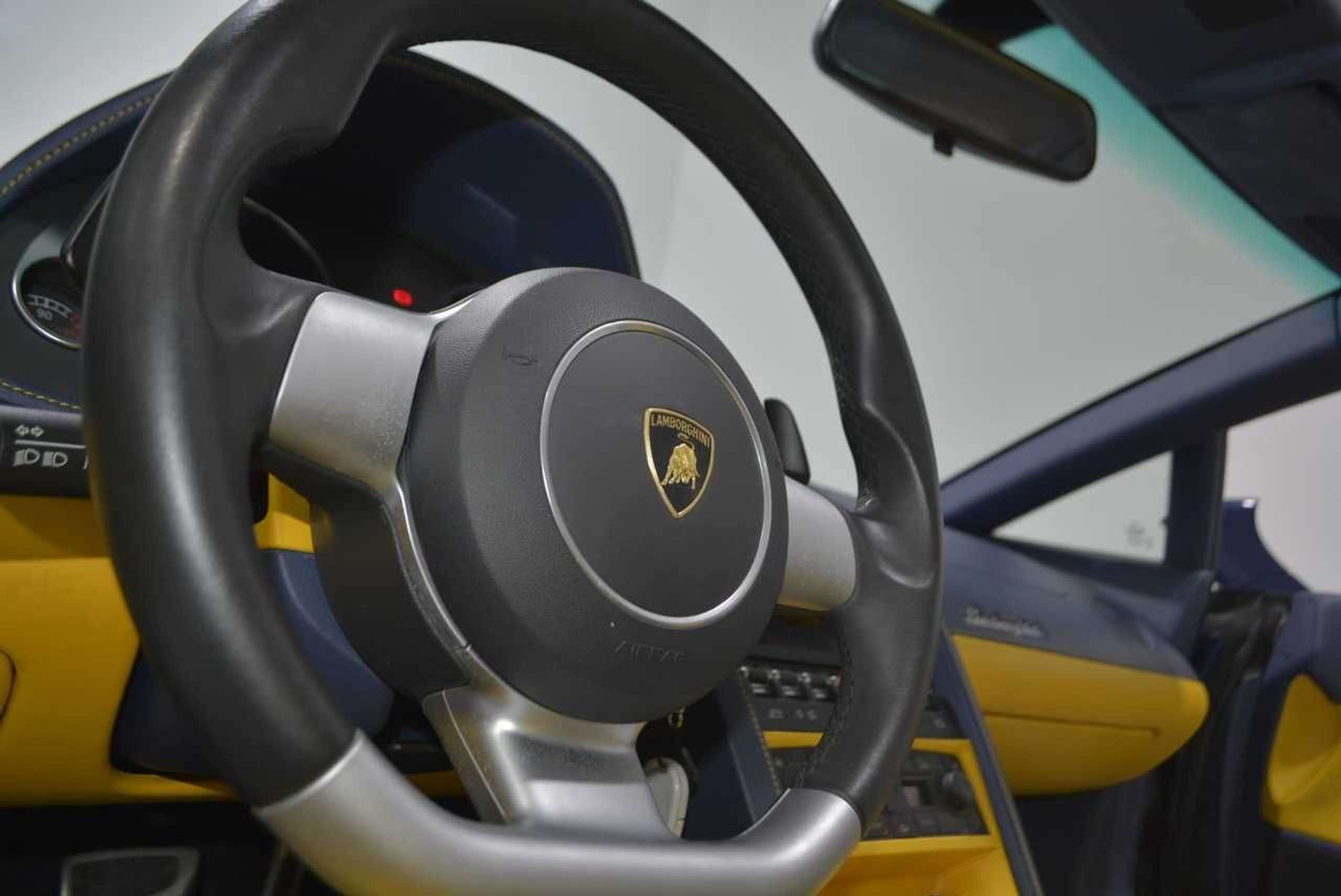 Lamborghini - Gallardo