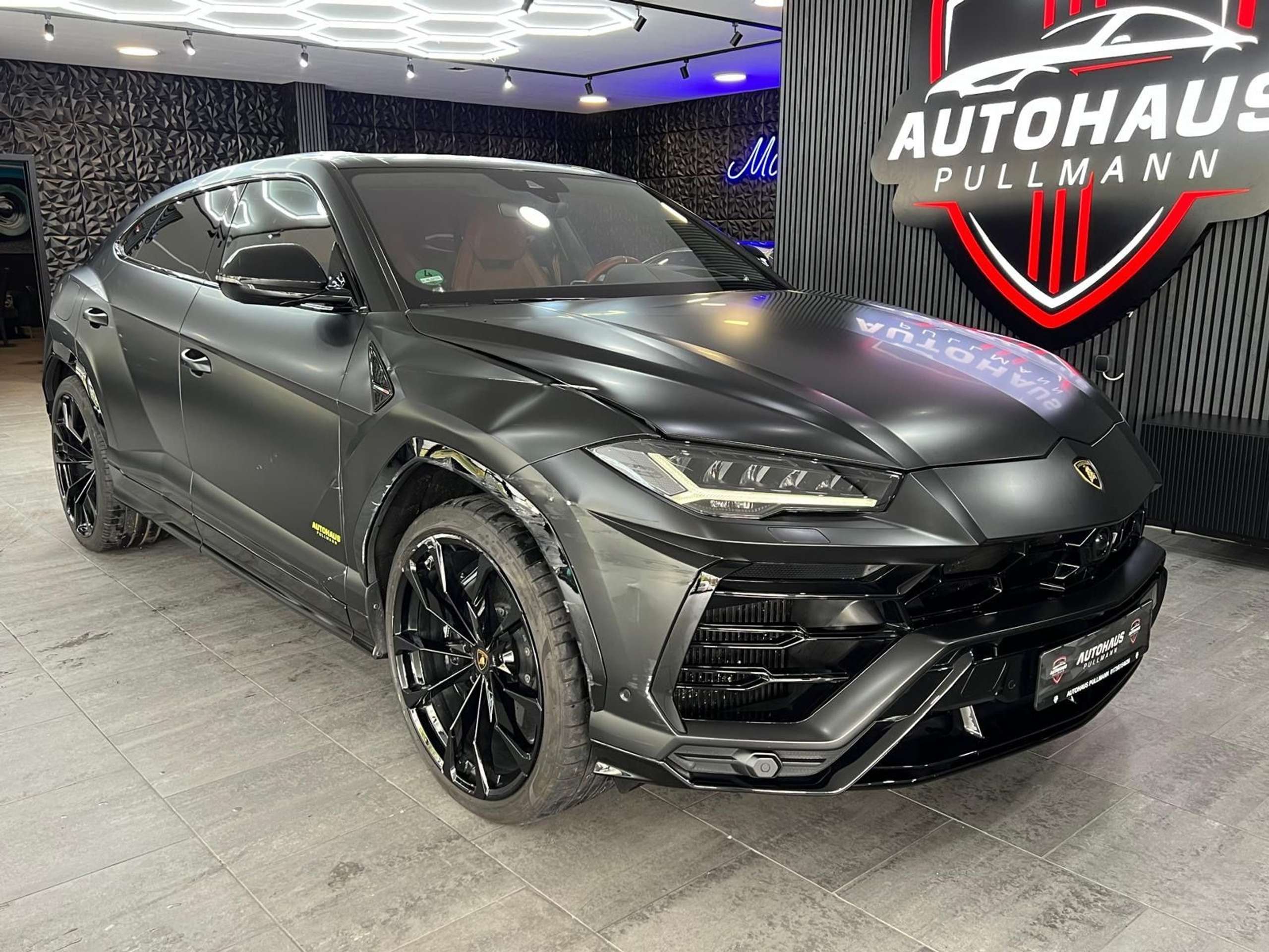 Lamborghini - Urus