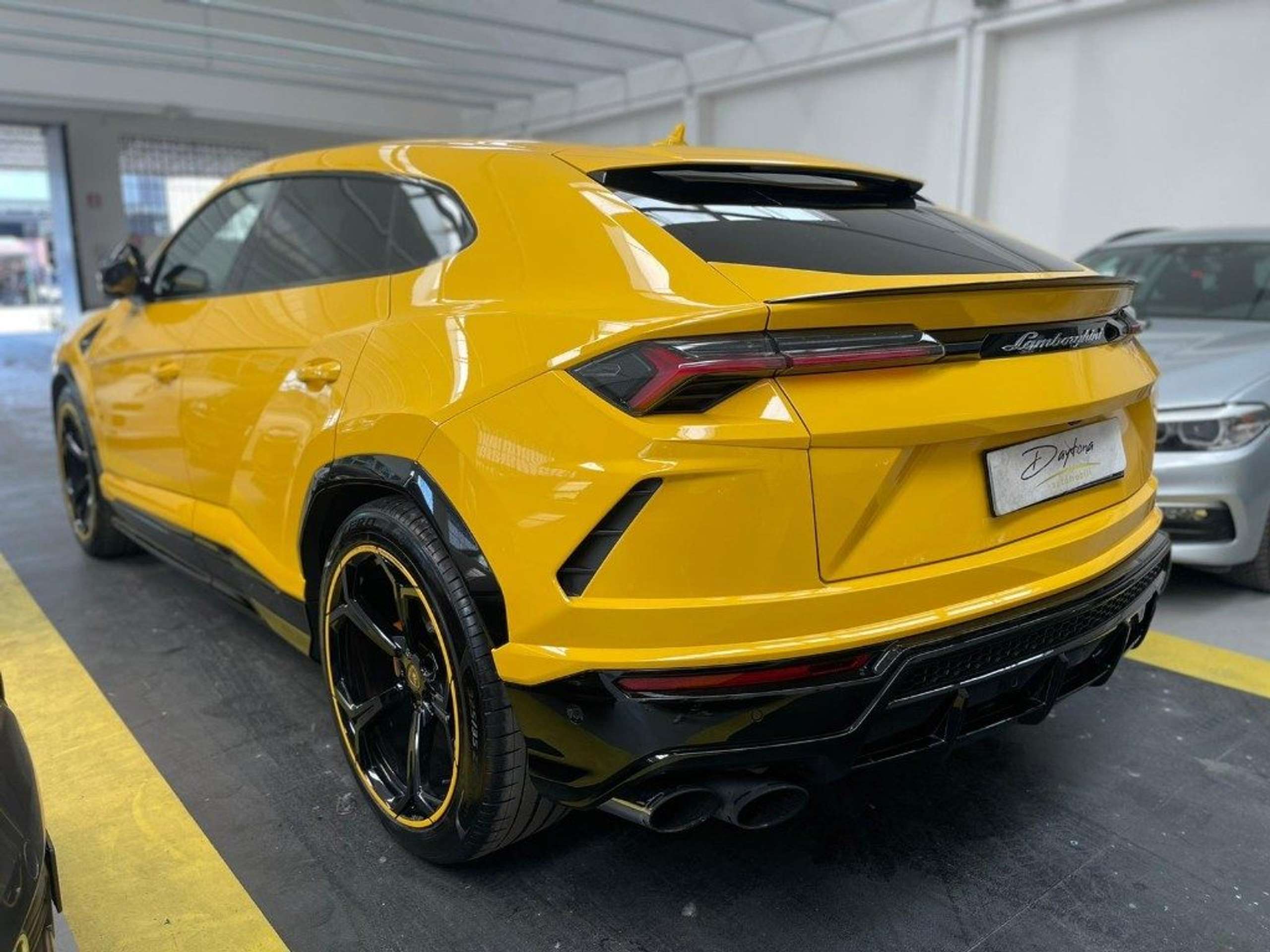 Lamborghini - Urus