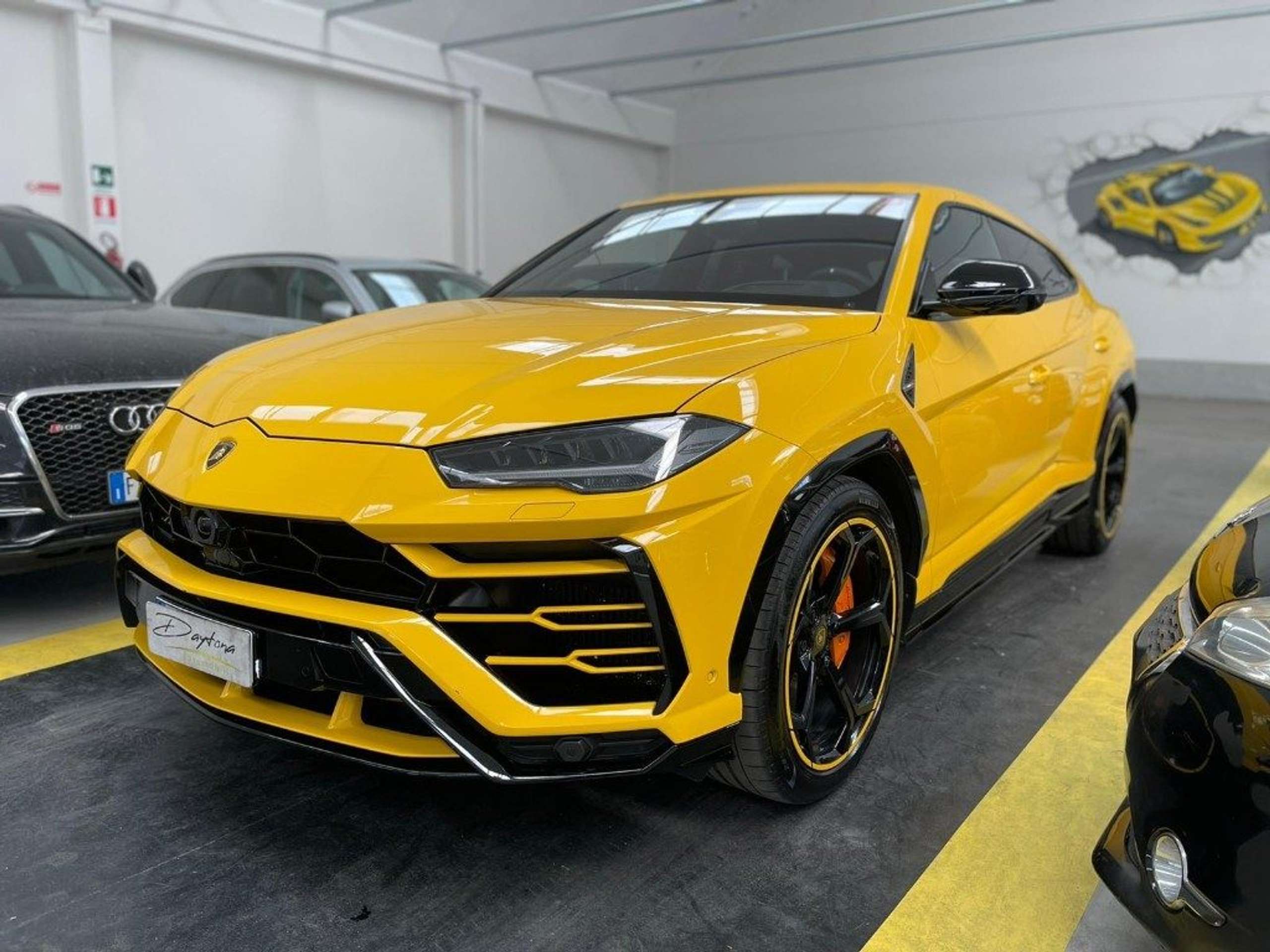 Lamborghini - Urus