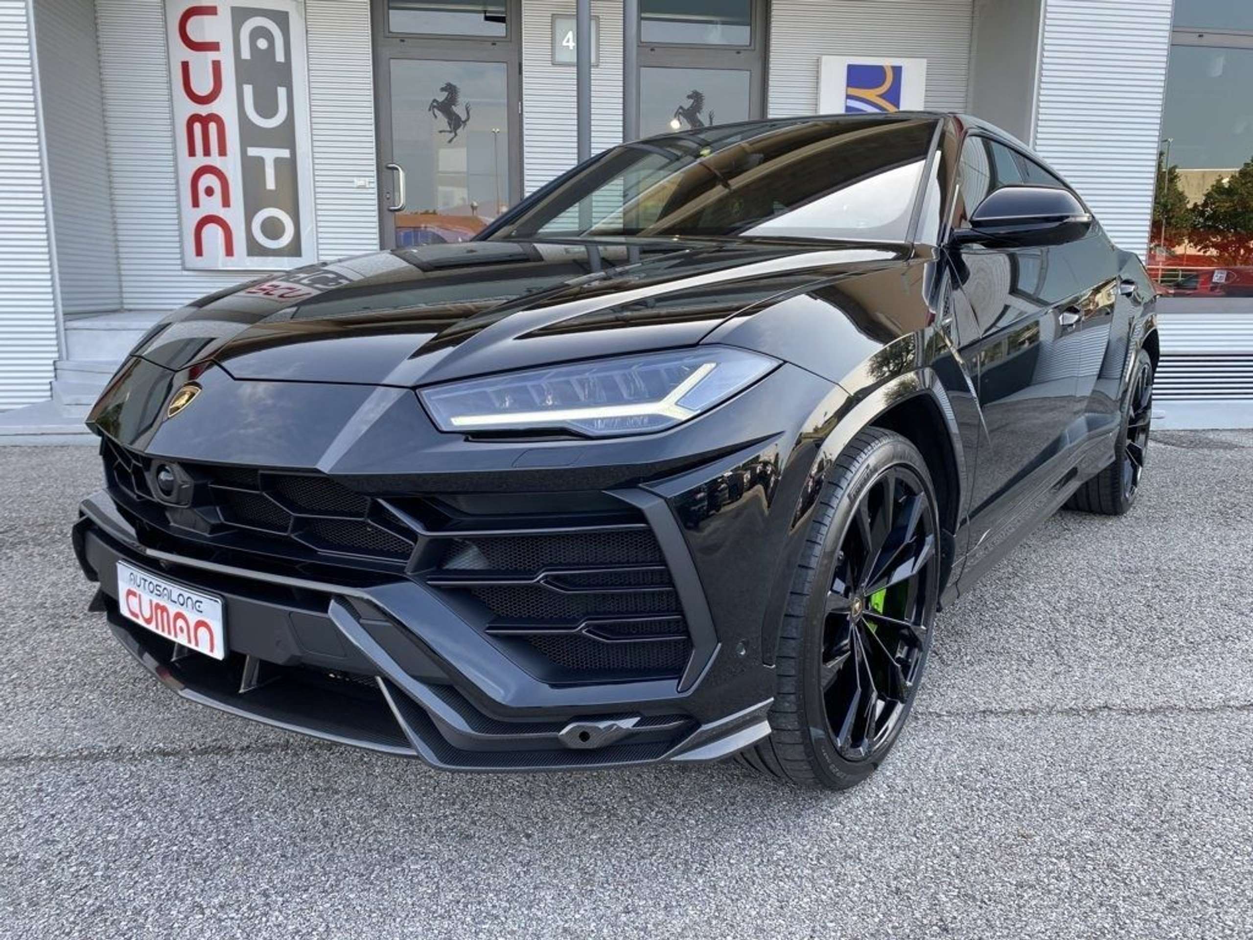 Lamborghini - Urus