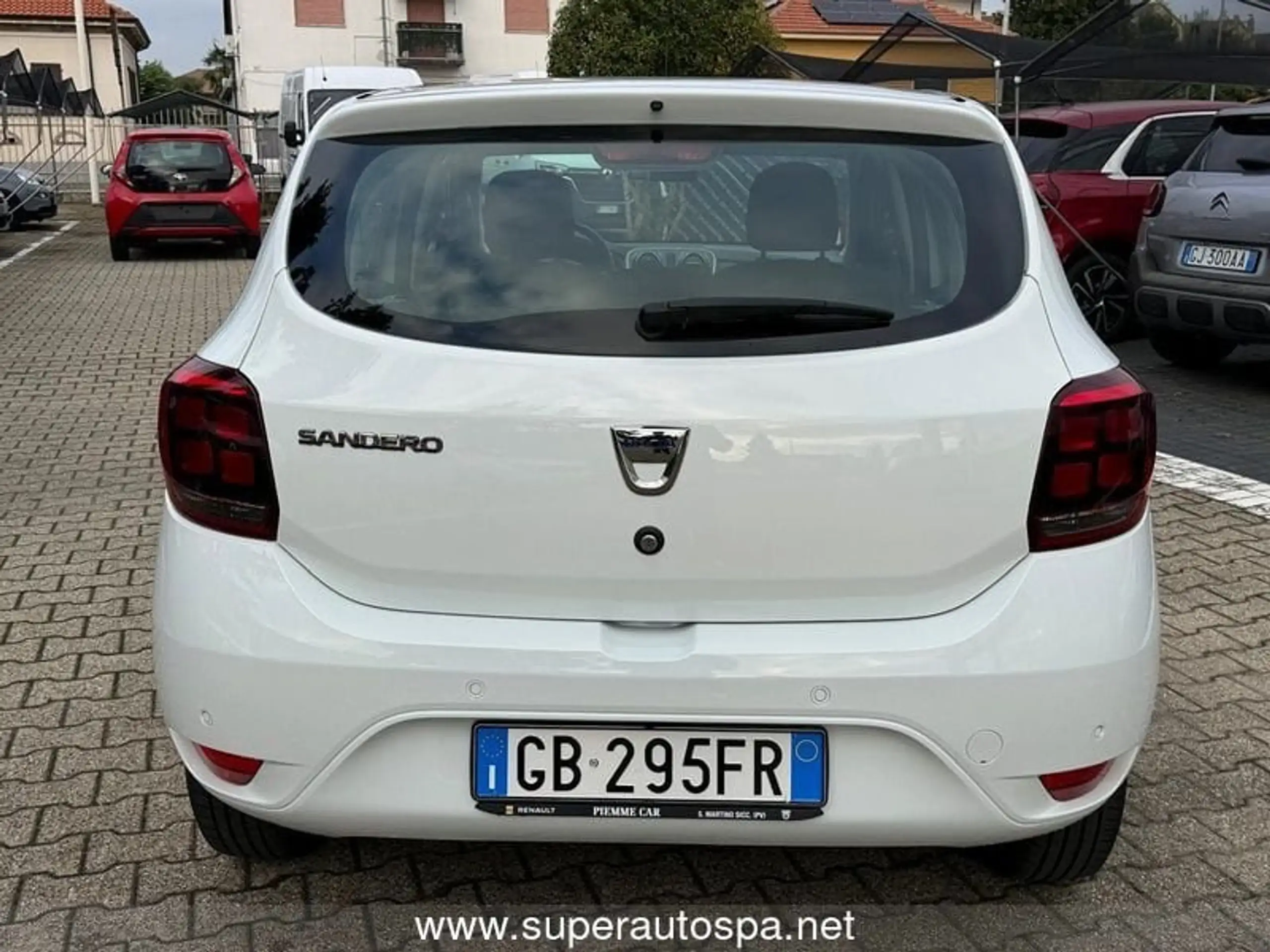 Dacia - Sandero