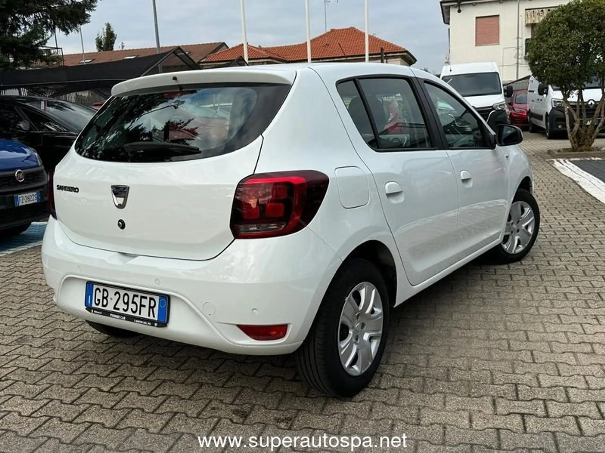 Dacia - Sandero