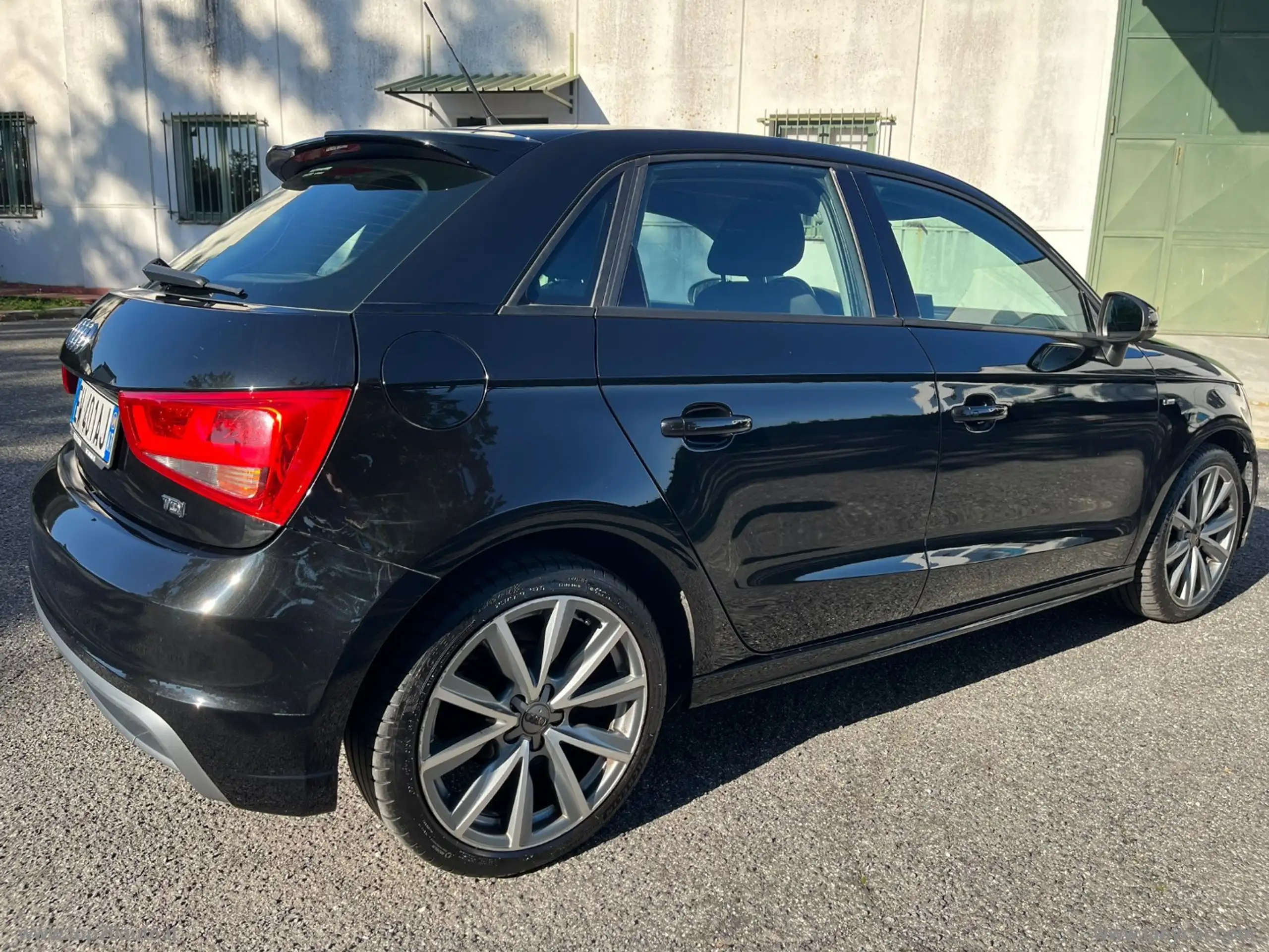 Audi - A1