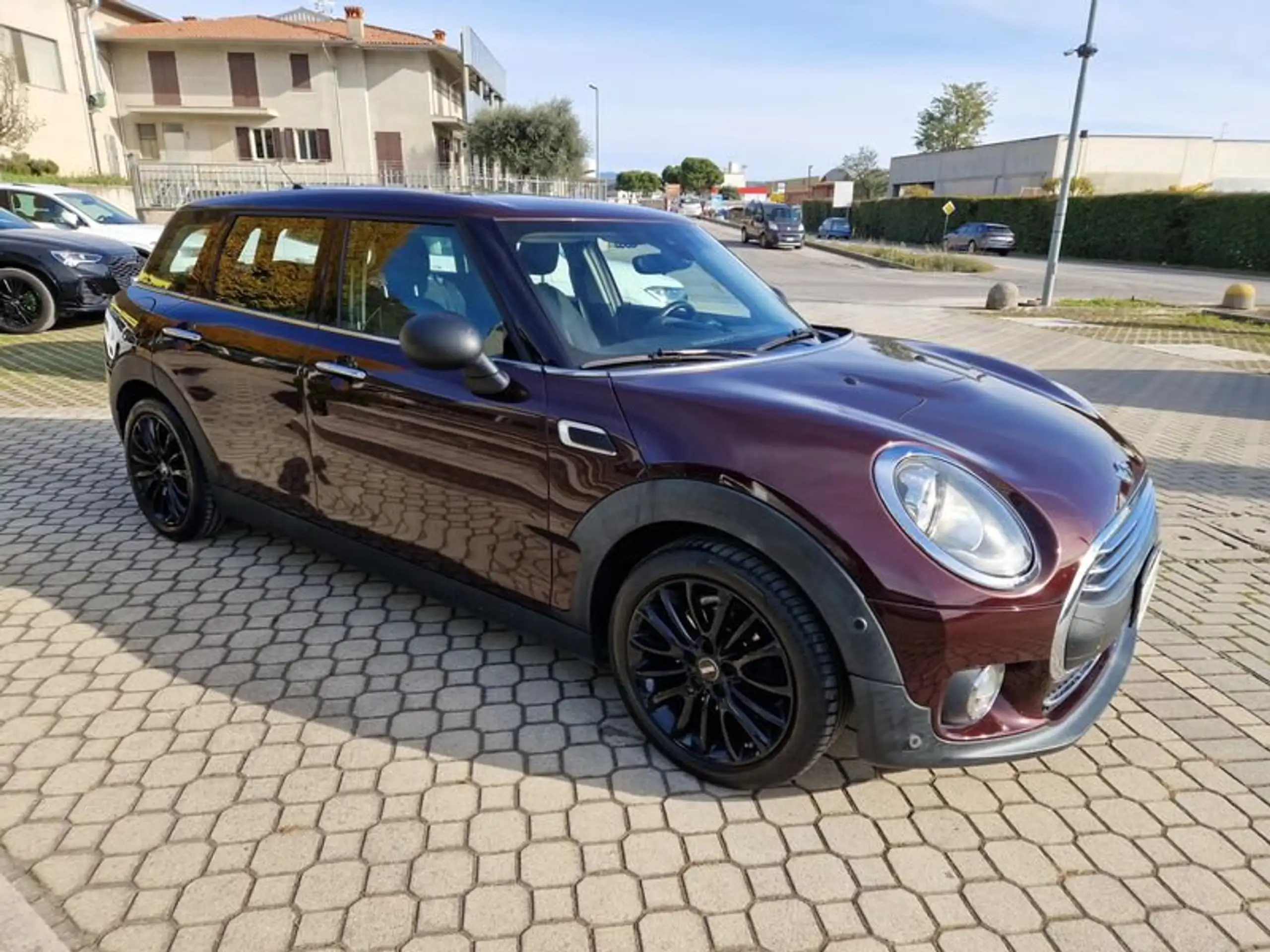 MINI - One D Clubman