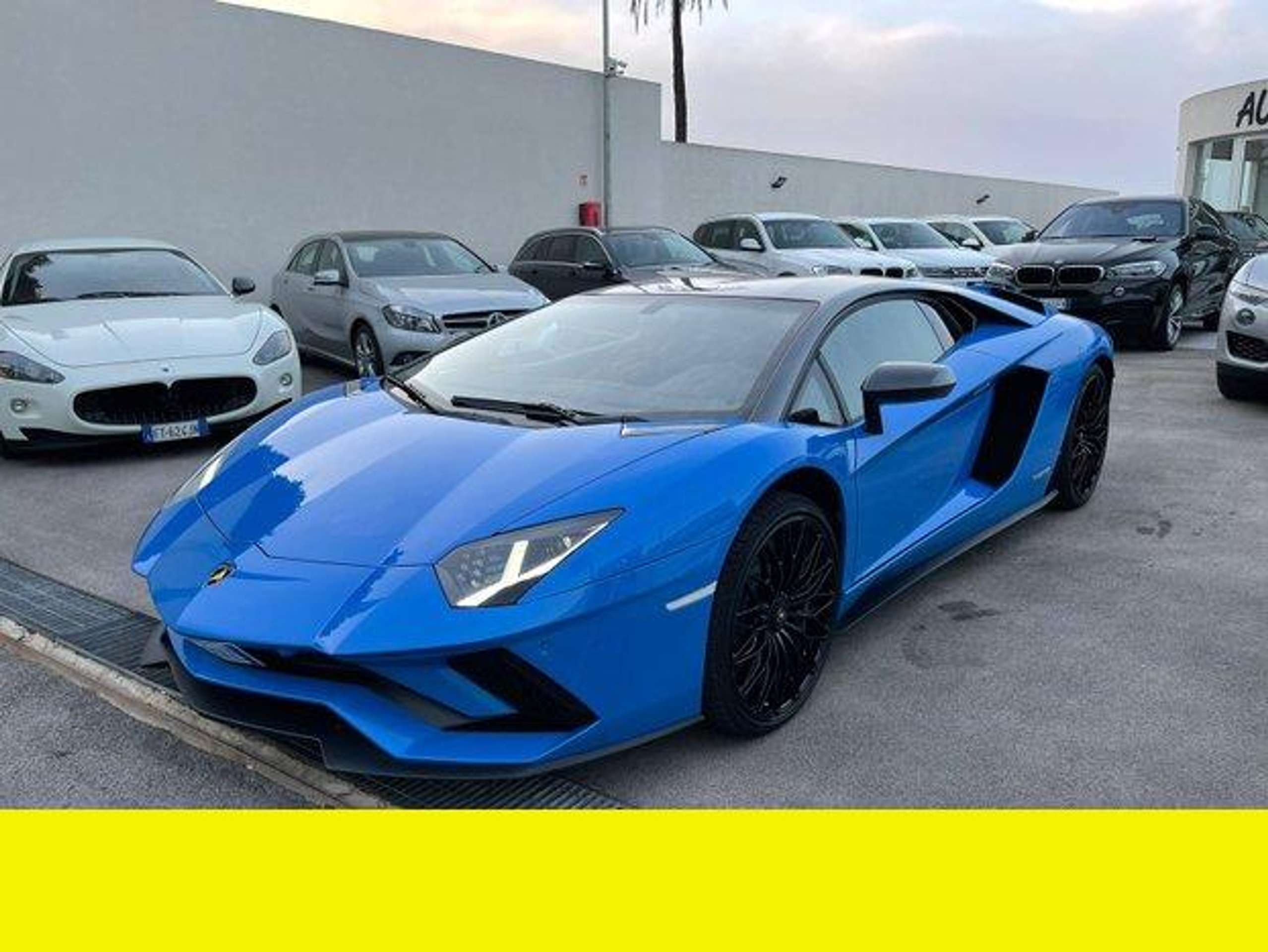 Lamborghini - Aventador