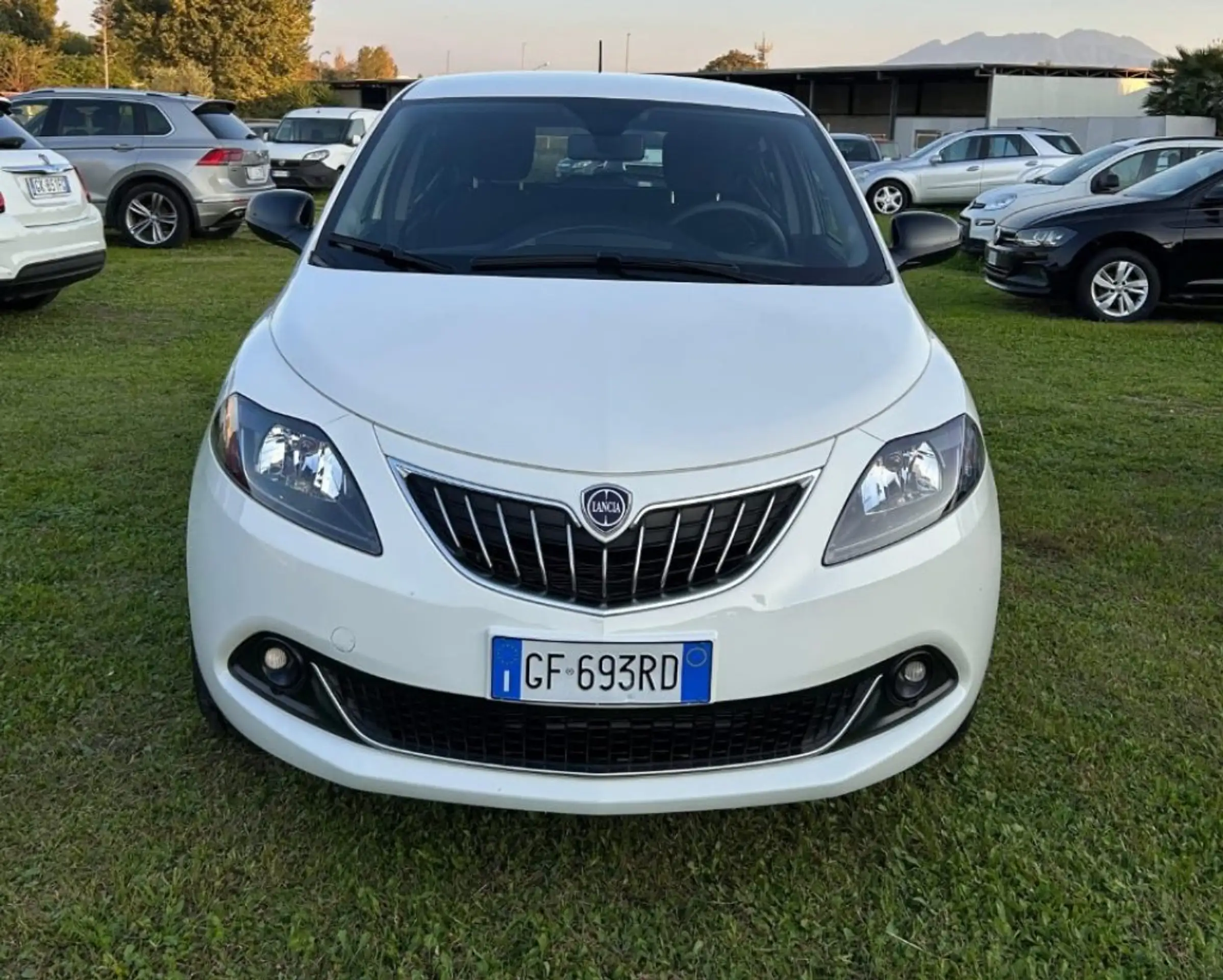 Lancia - Ypsilon