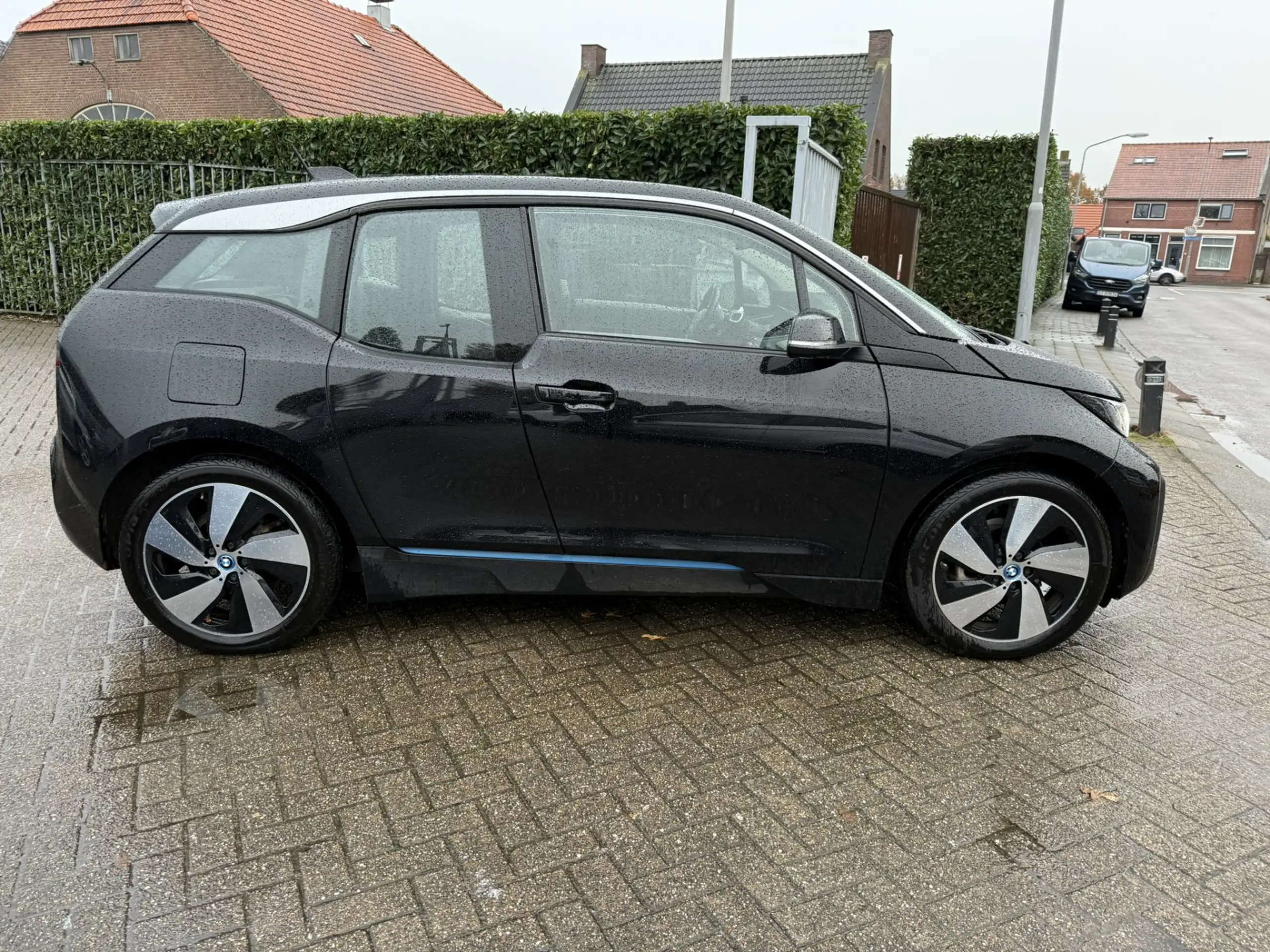 BMW - i3