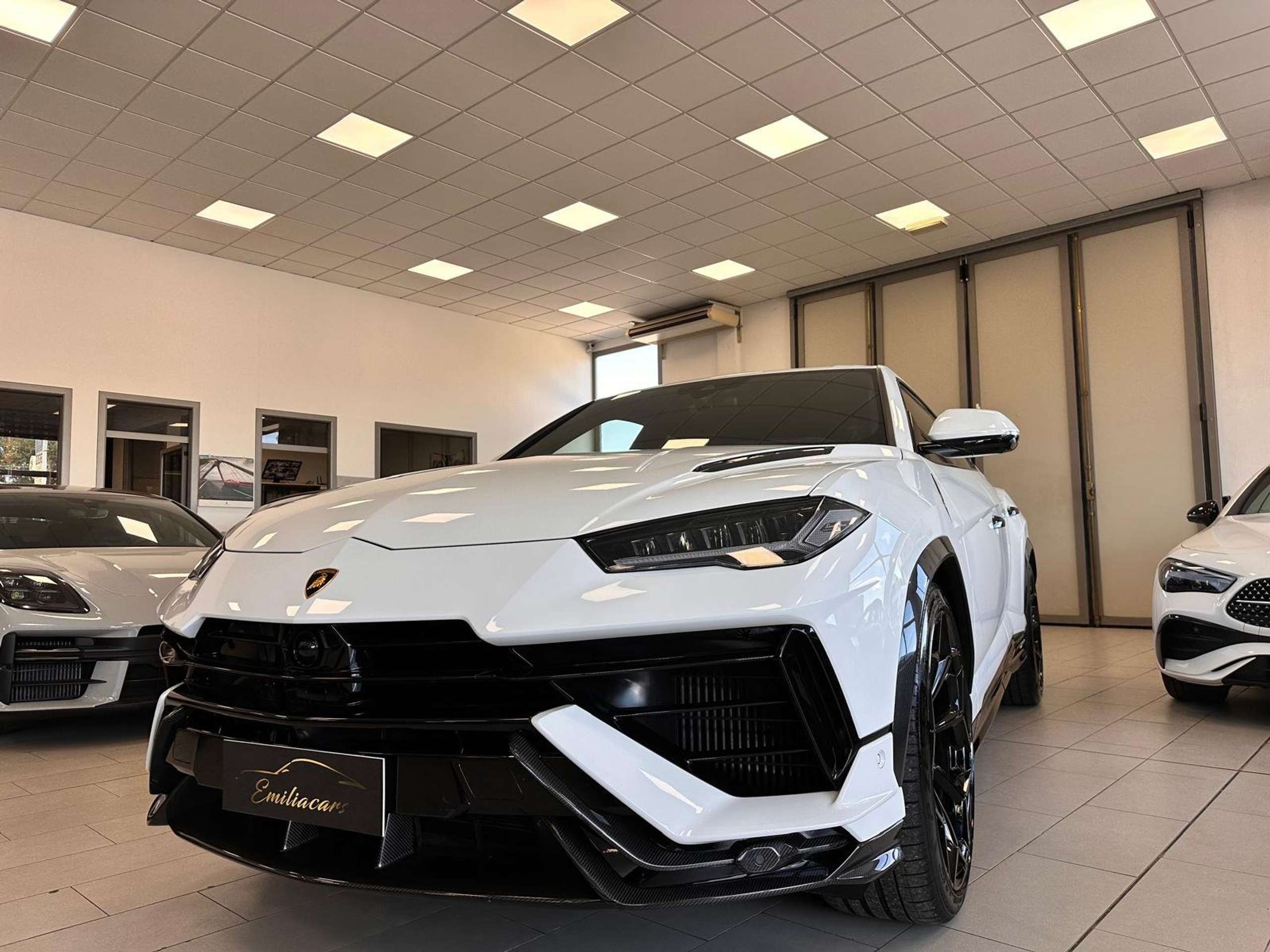 Lamborghini - Urus