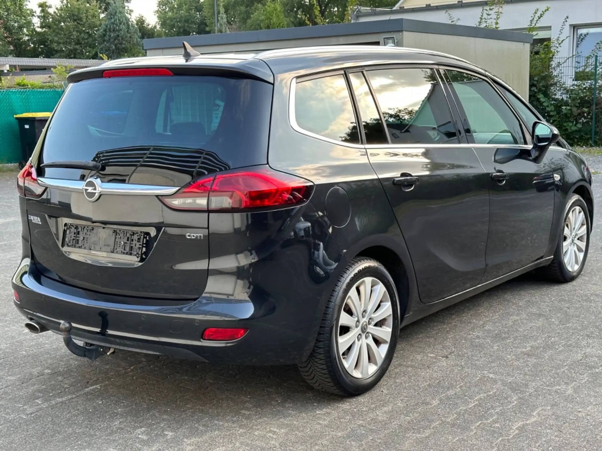 Opel - Zafira