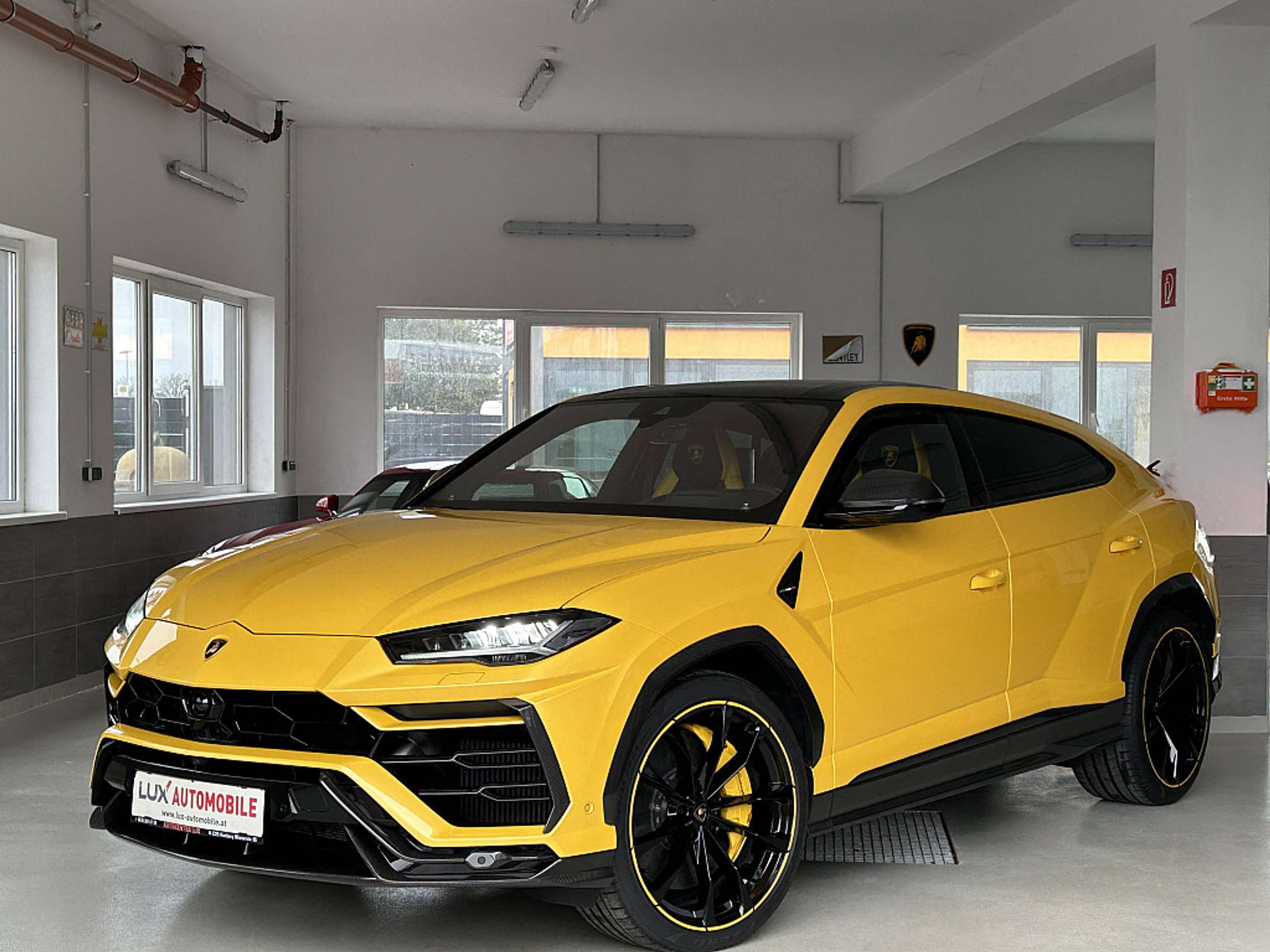 Lamborghini - Urus