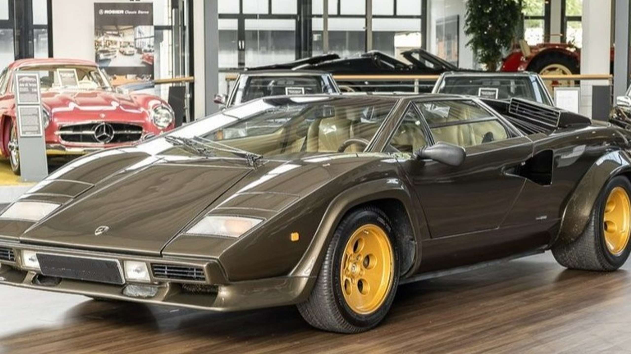 Lamborghini - Countach