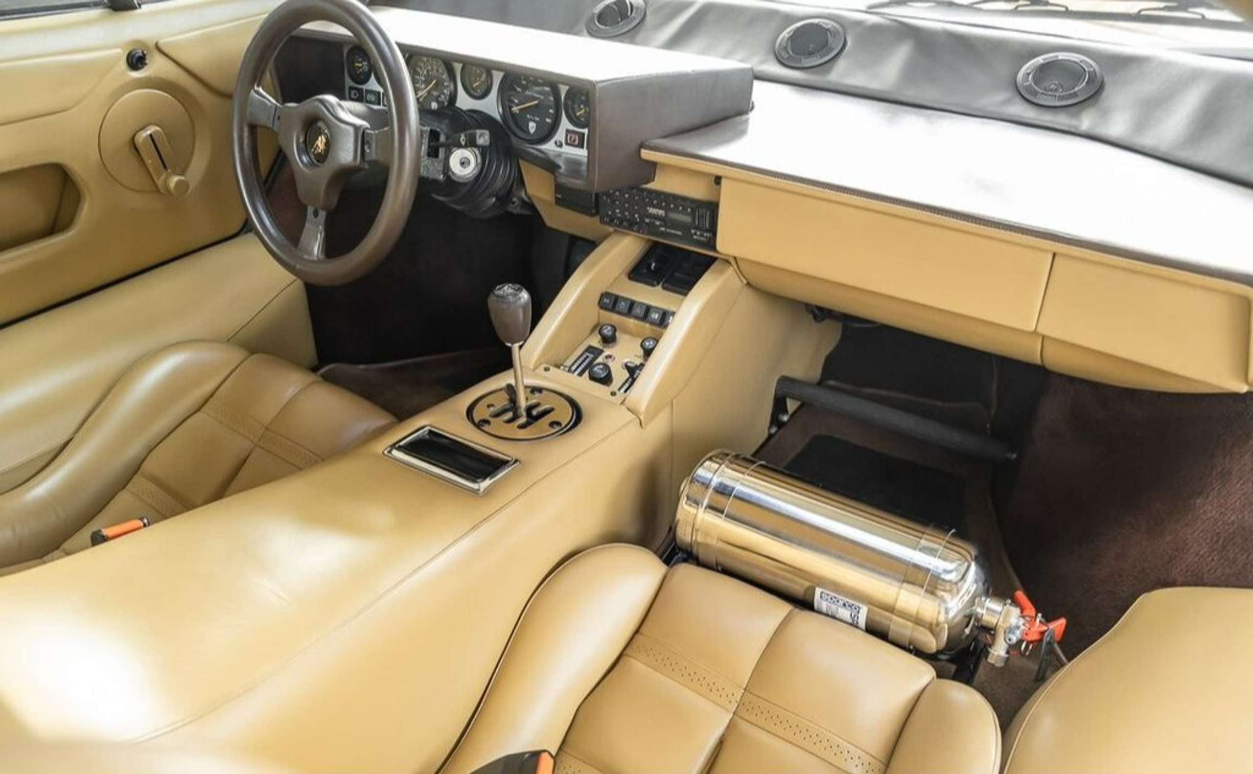 Lamborghini - Countach