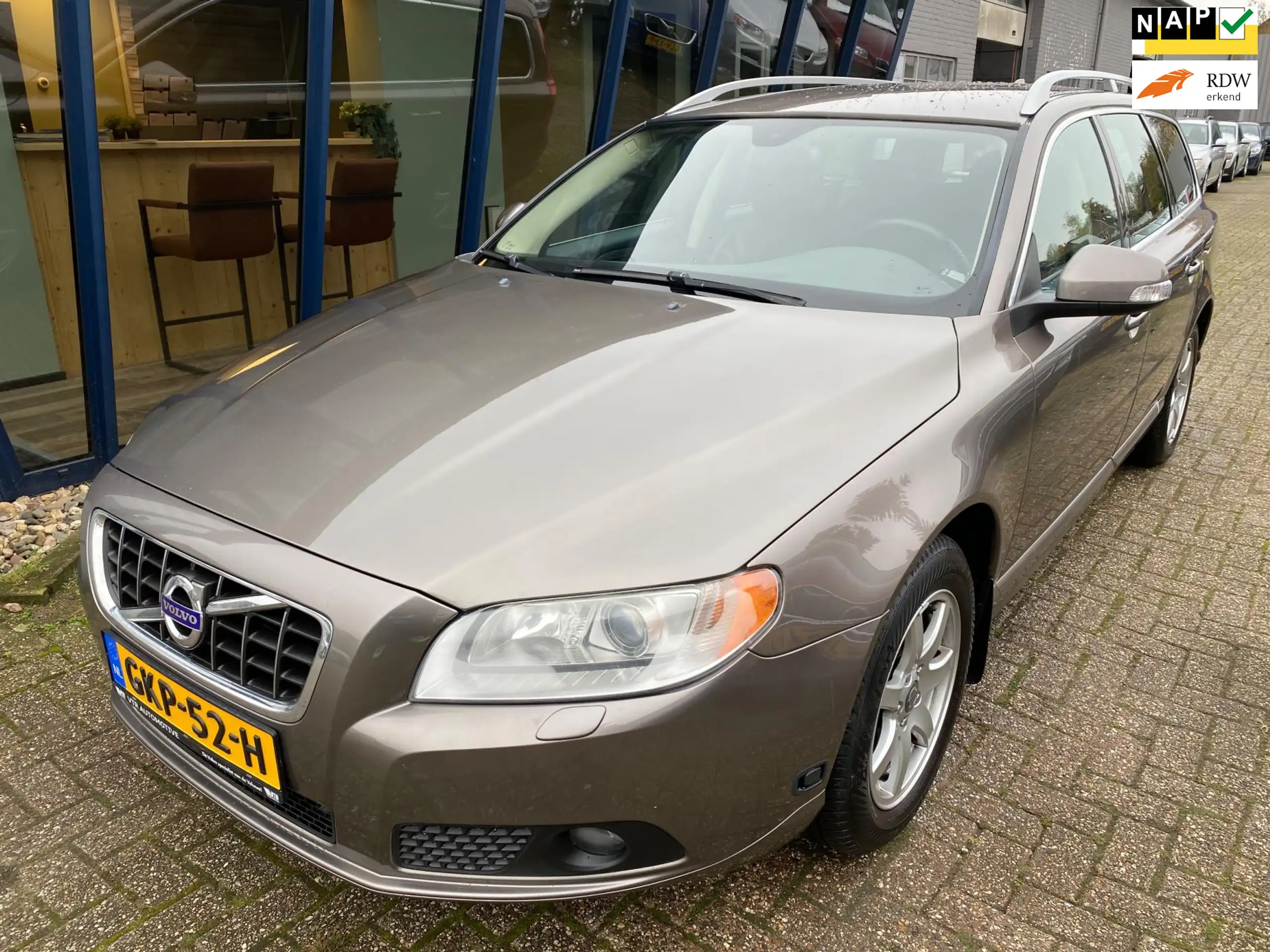 Volvo - V70