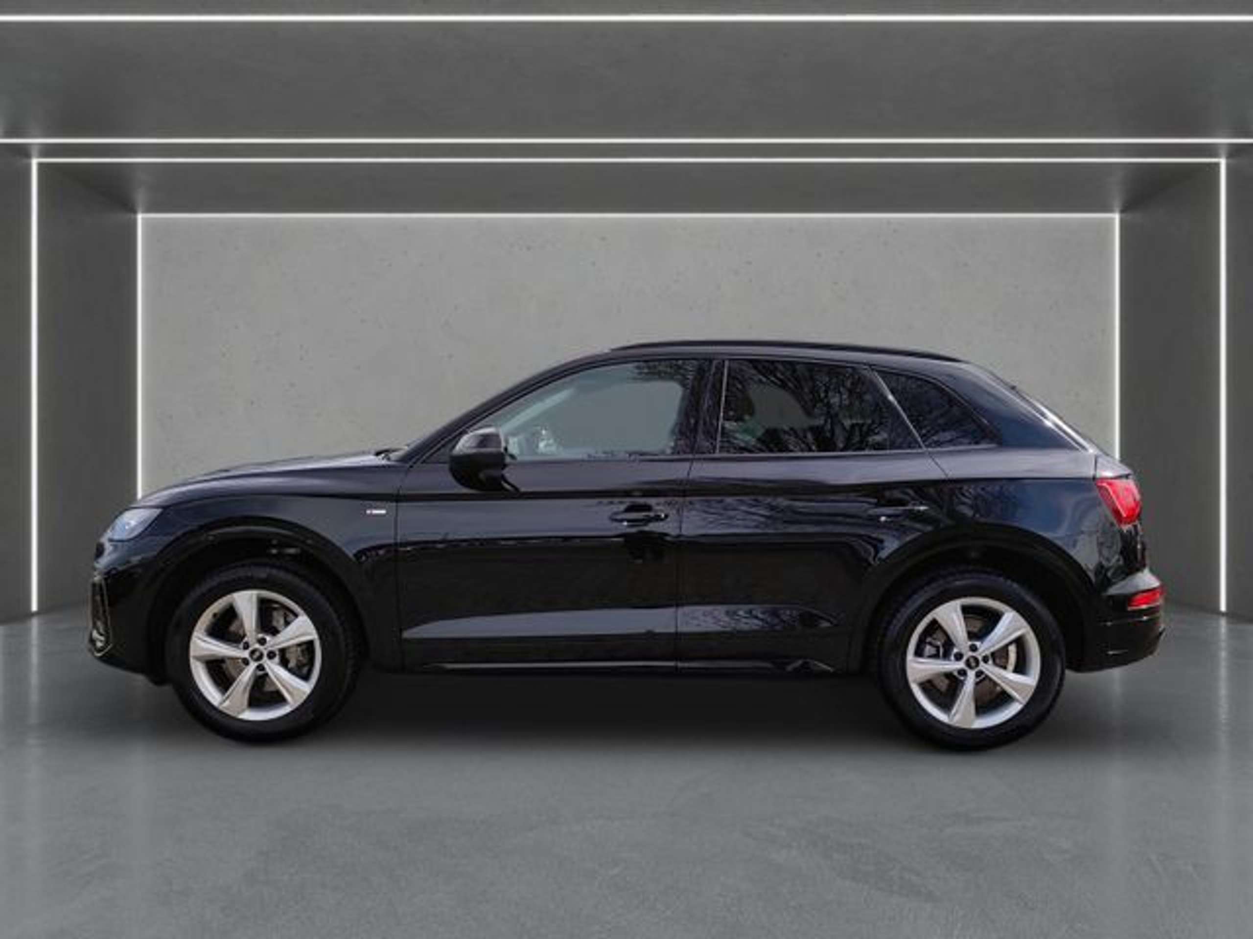 Audi - Q5