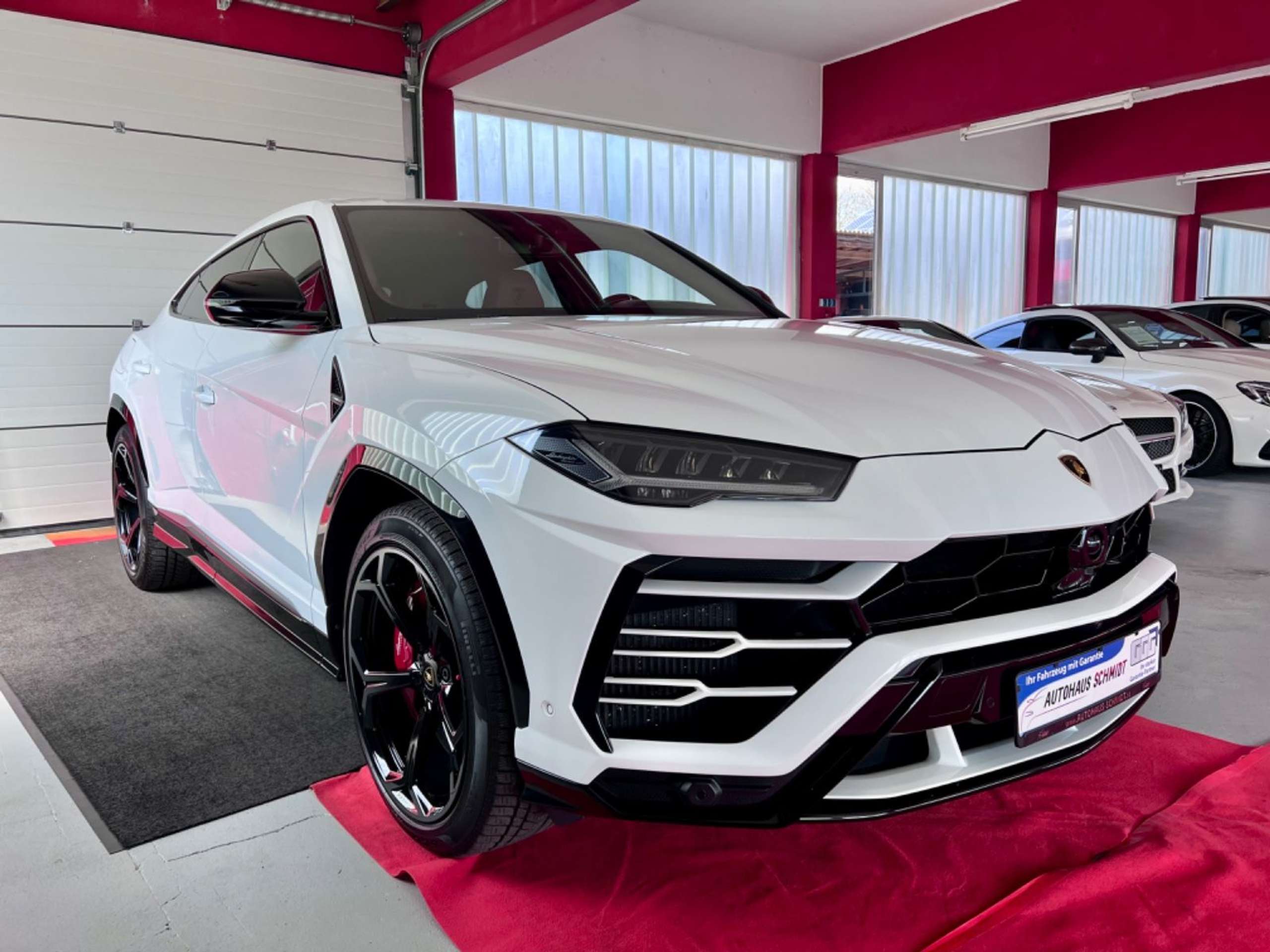 Lamborghini - Urus