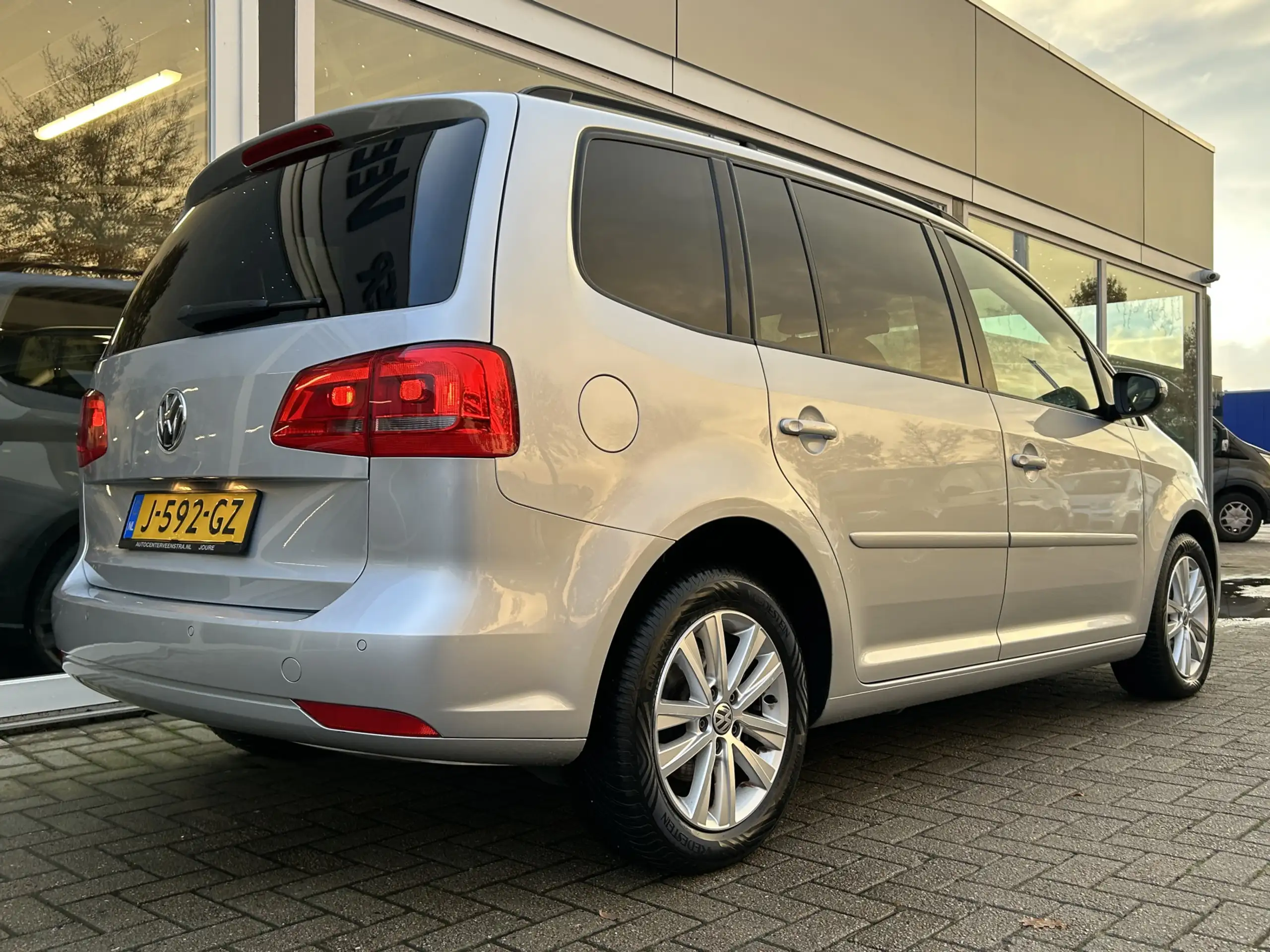 Volkswagen - Touran