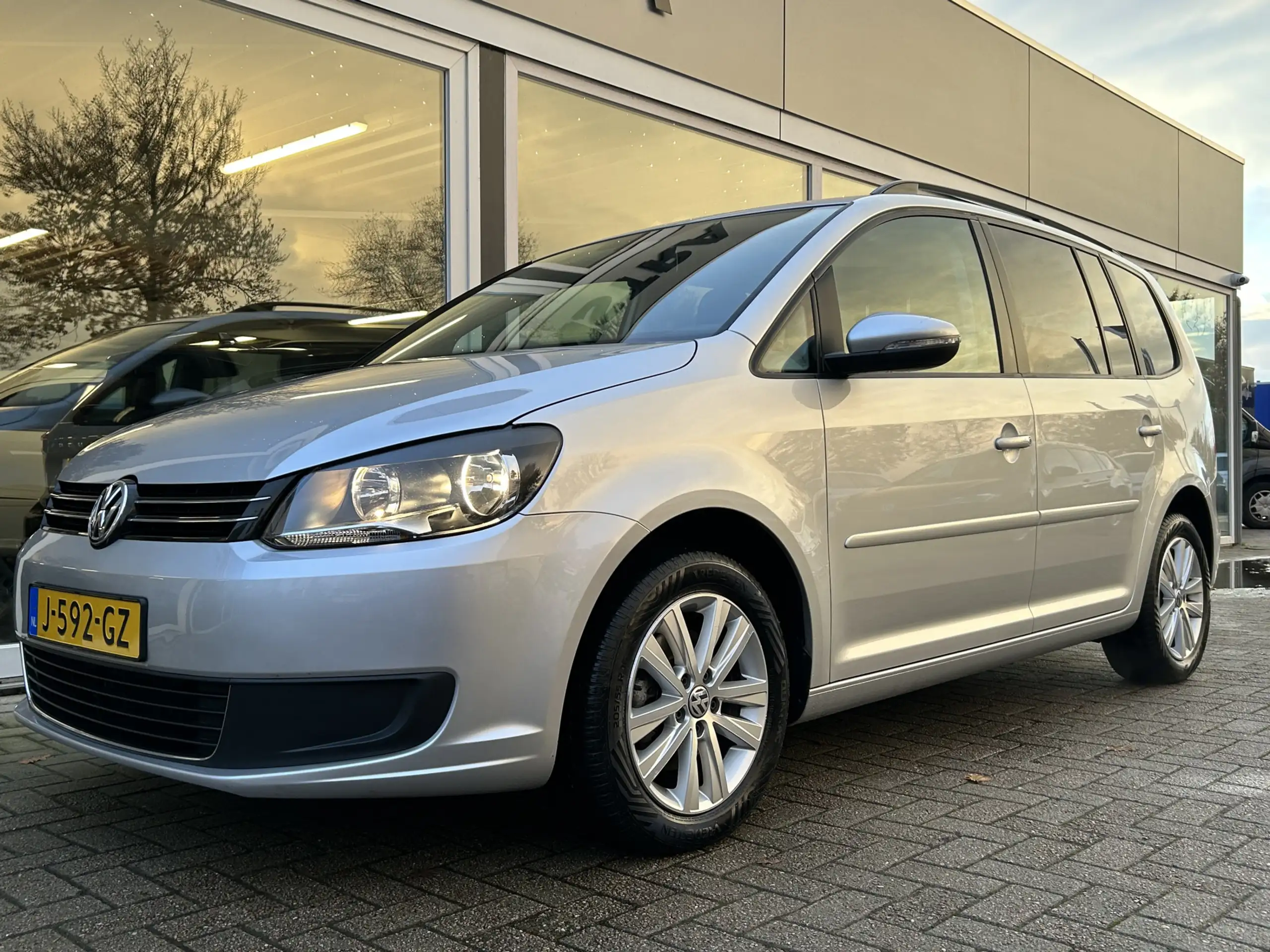 Volkswagen - Touran