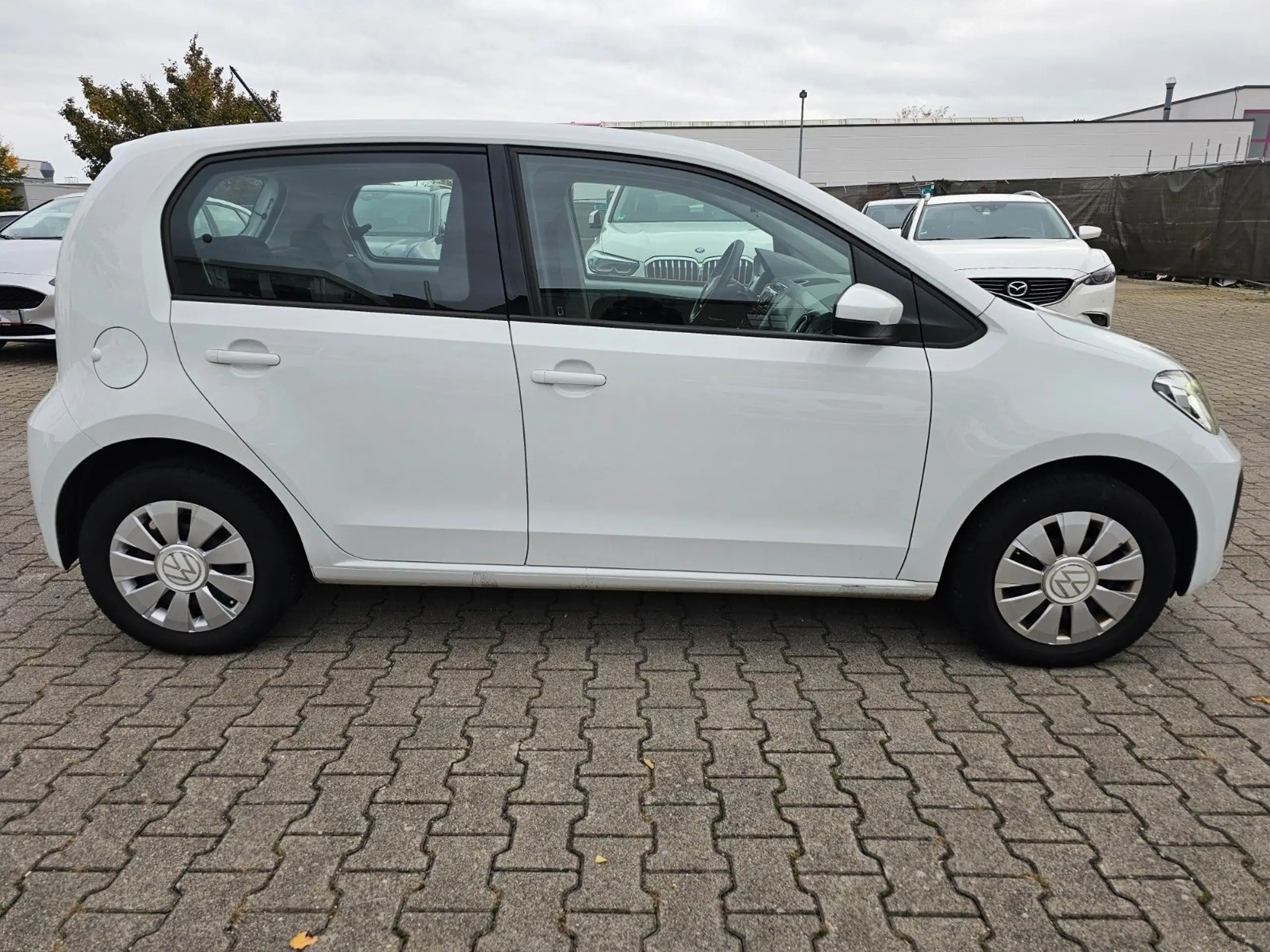 Volkswagen - up!