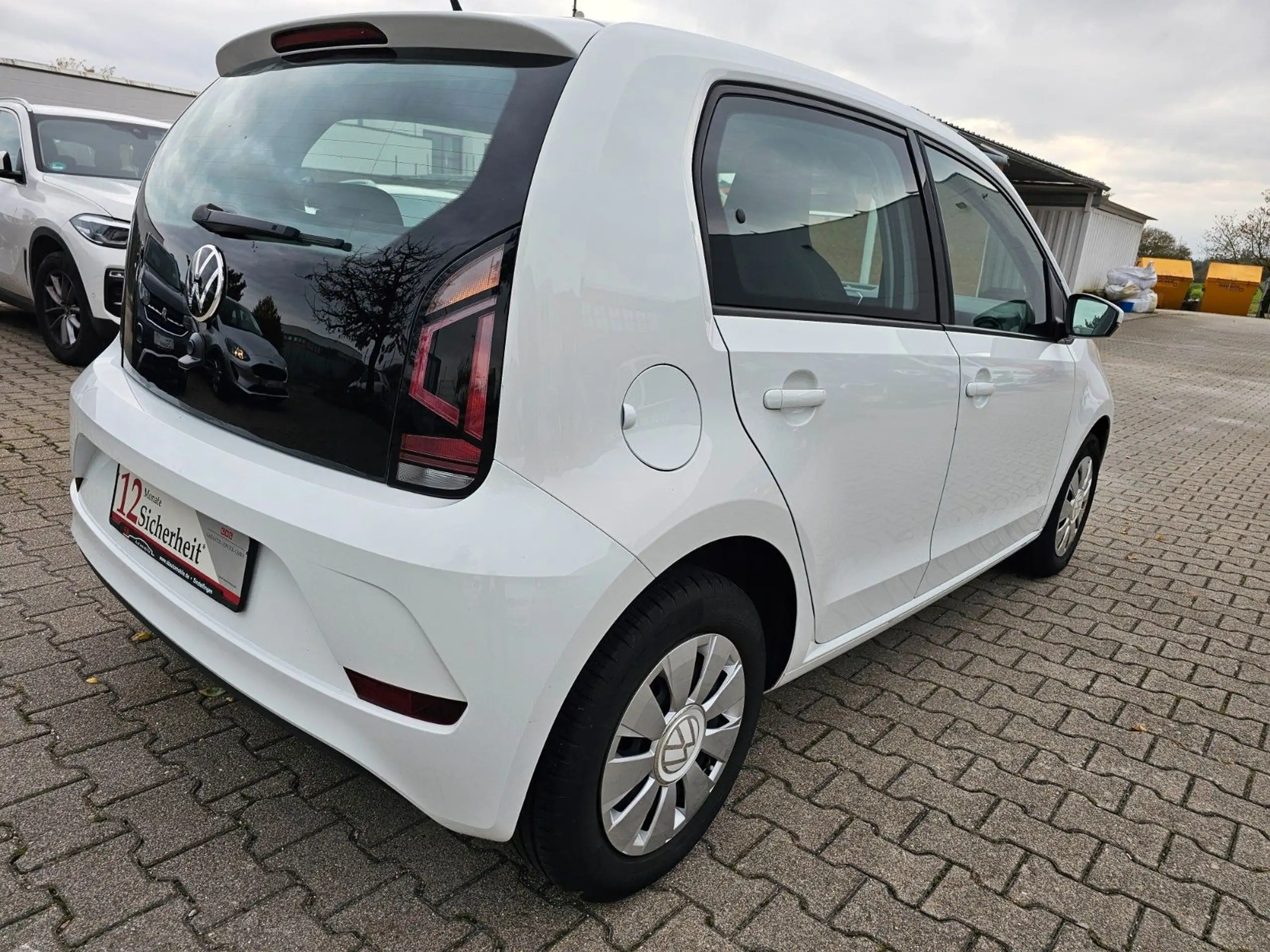 Volkswagen - up!