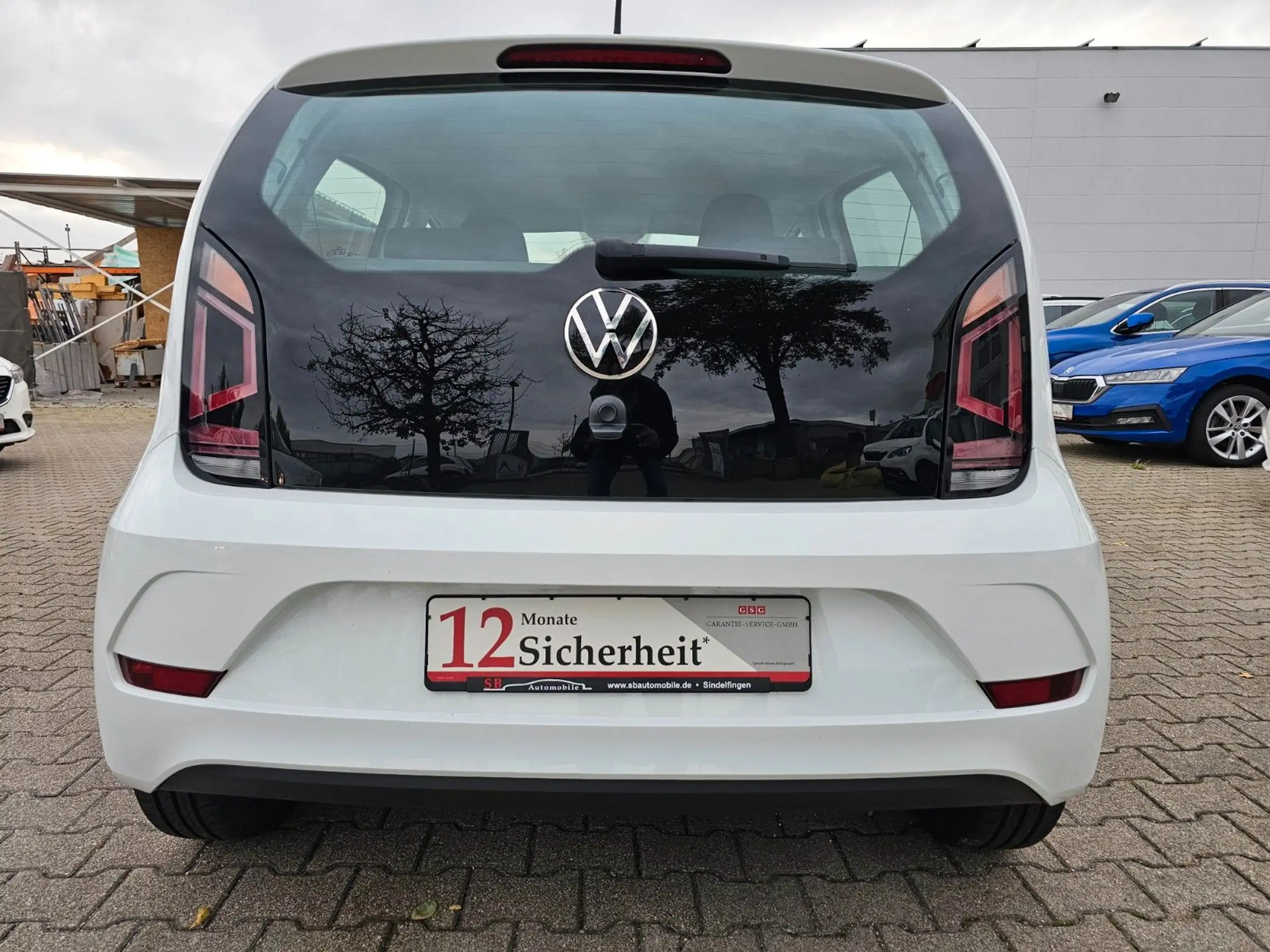 Volkswagen - up!