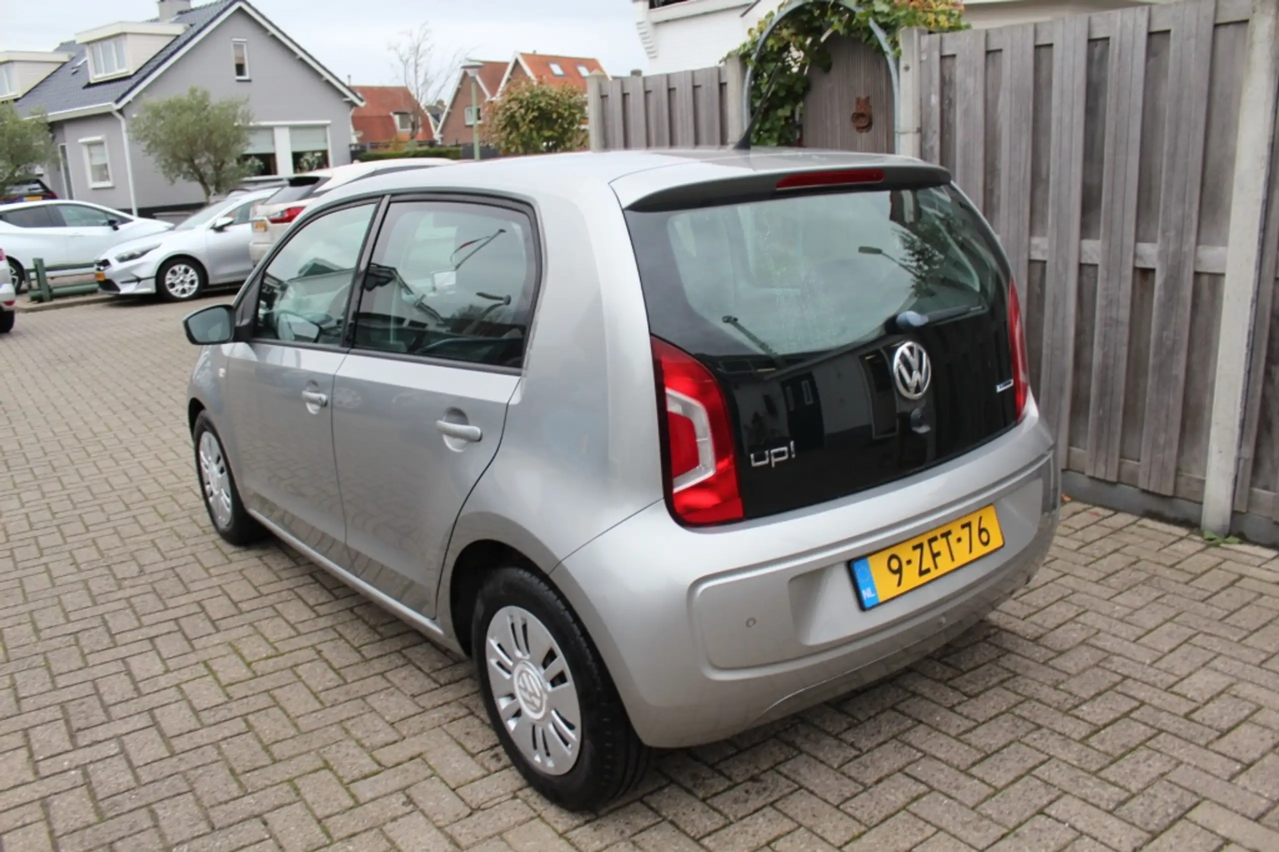 Volkswagen - up!