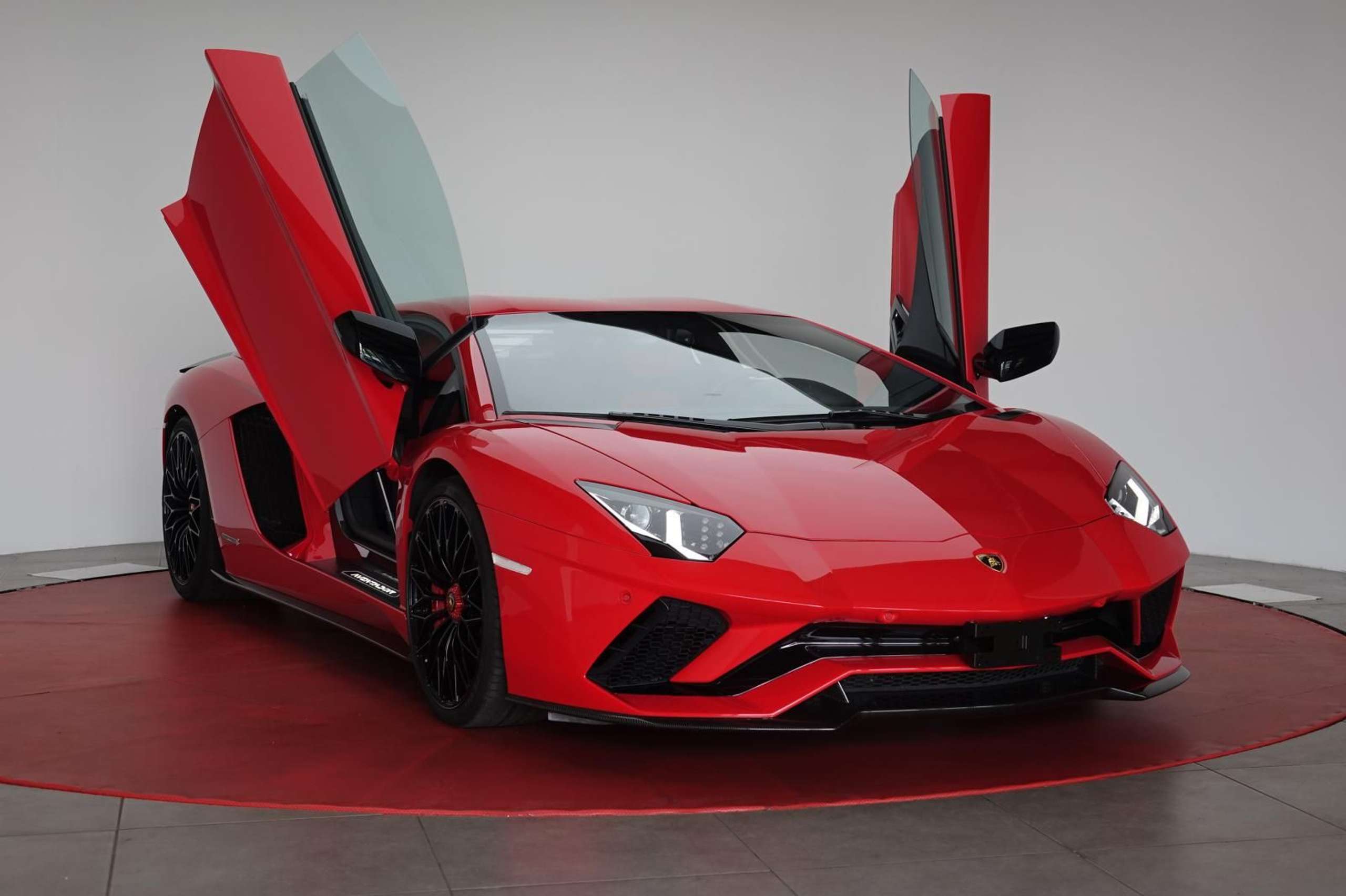 Lamborghini - Aventador