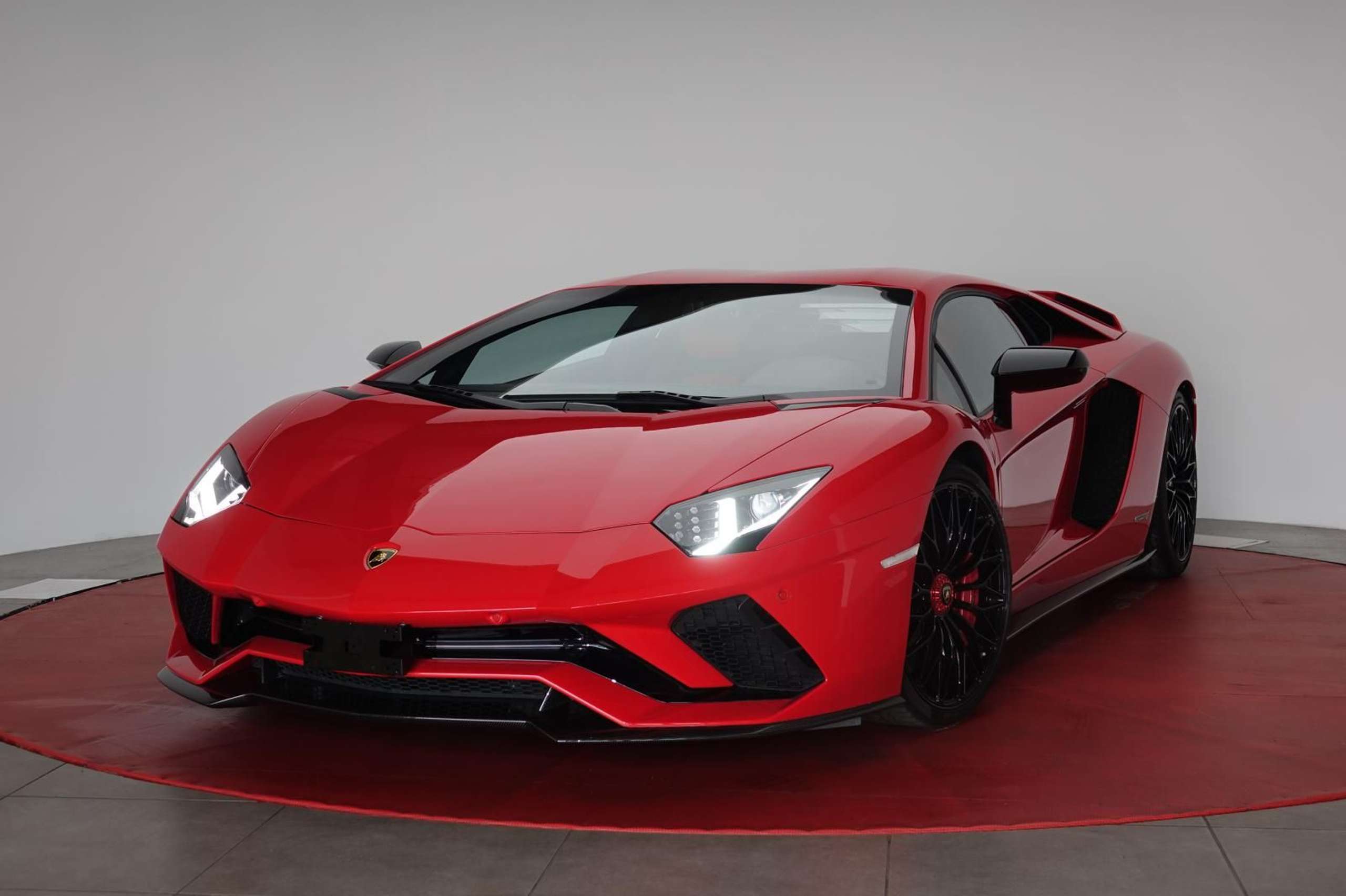 Lamborghini - Aventador