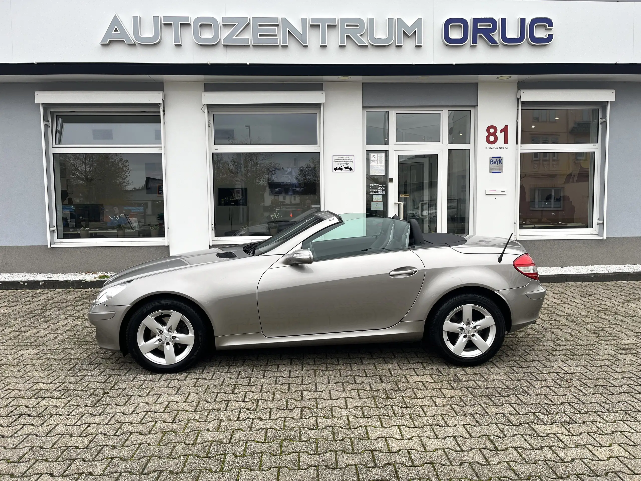 Mercedes-Benz - SLK 200