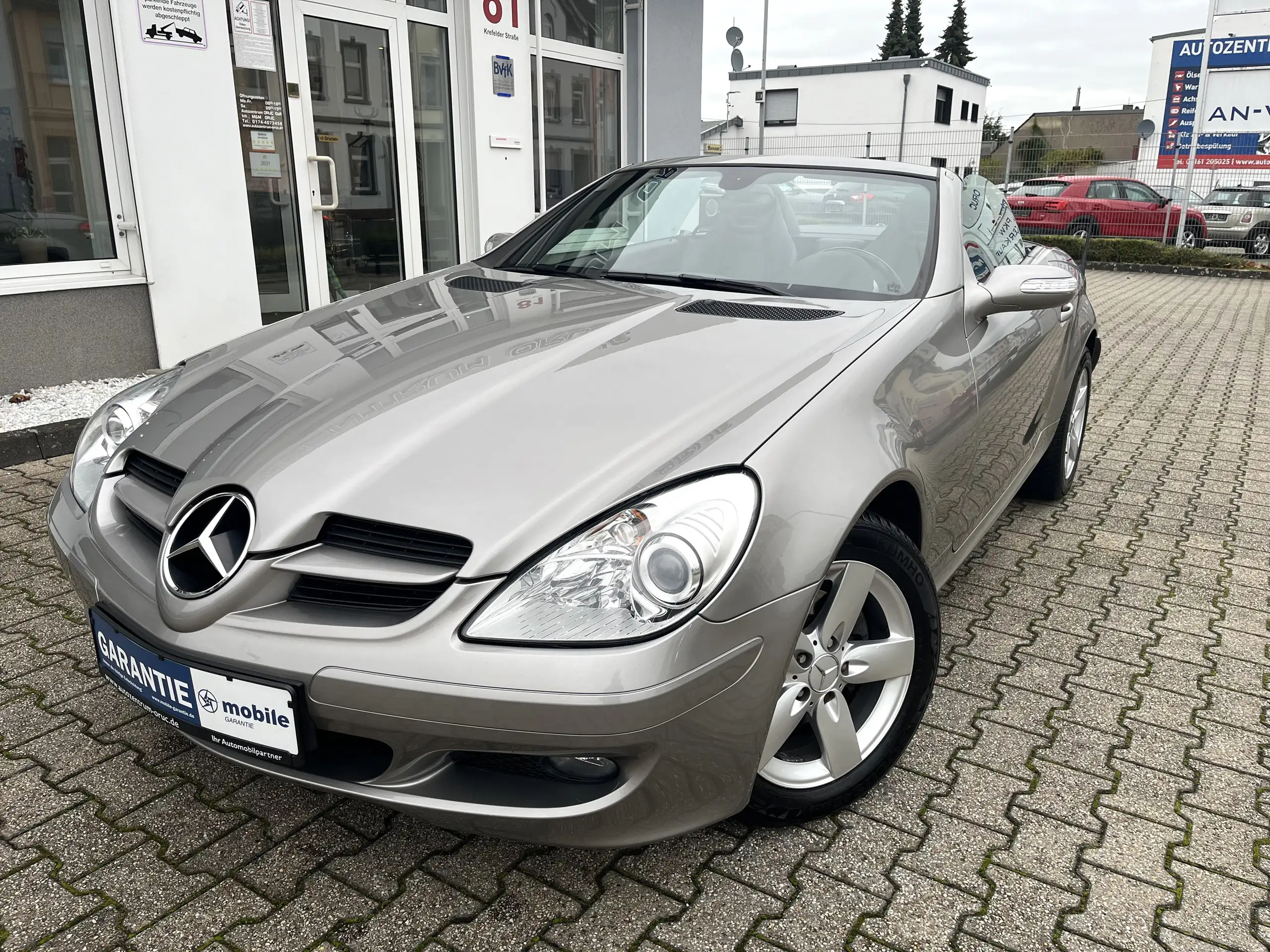 Mercedes-Benz - SLK 200