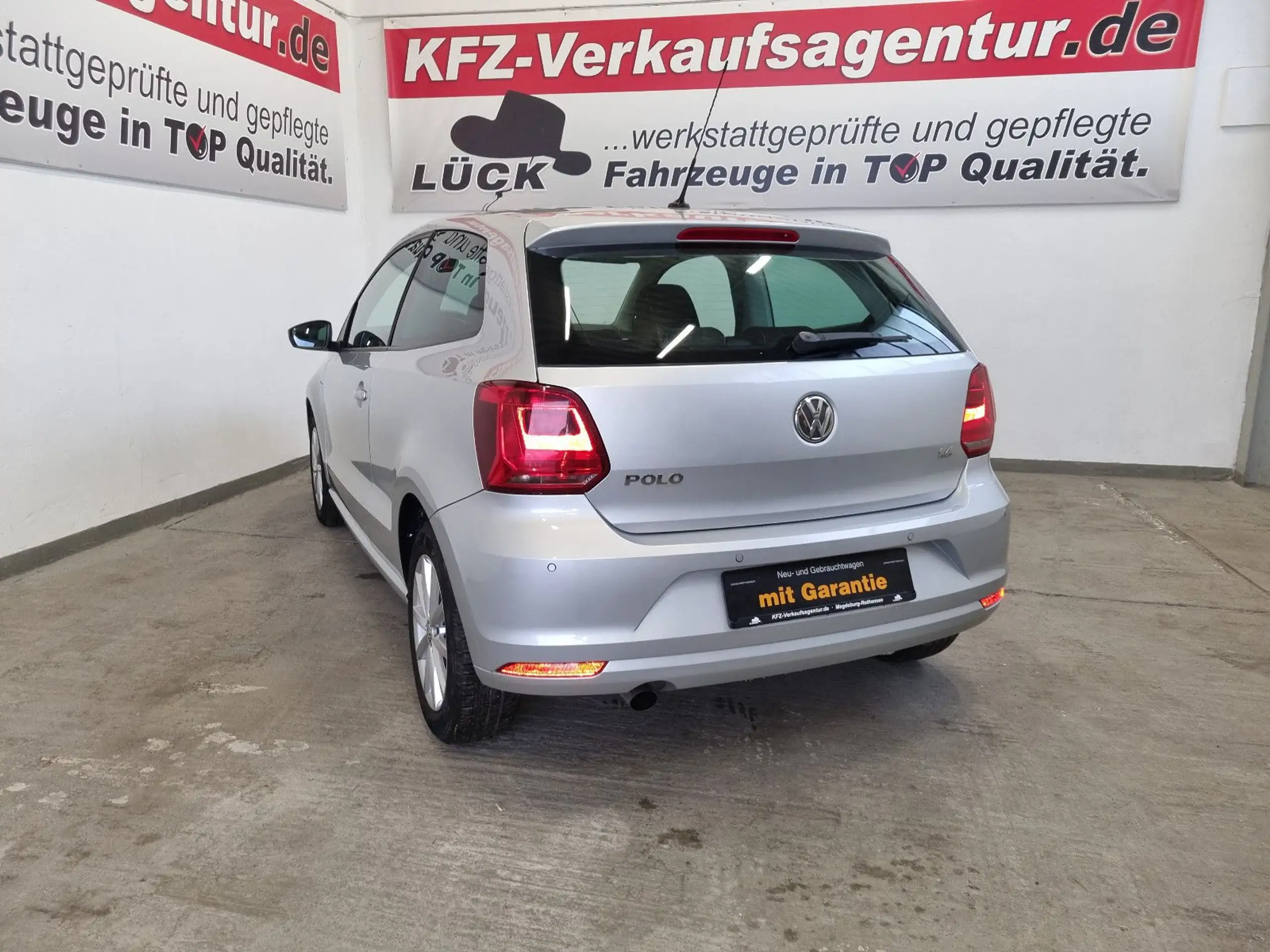 Volkswagen - Polo