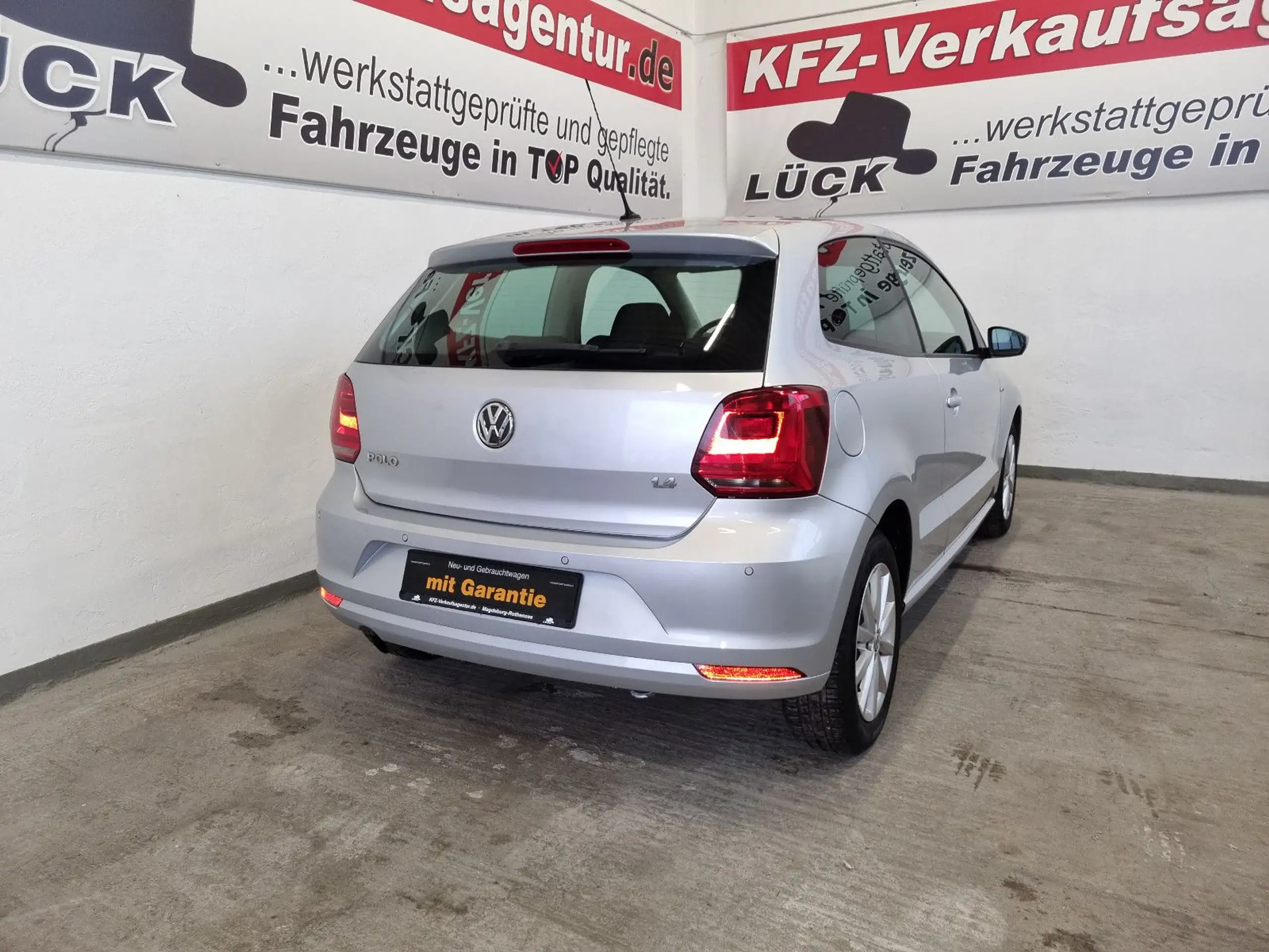 Volkswagen - Polo